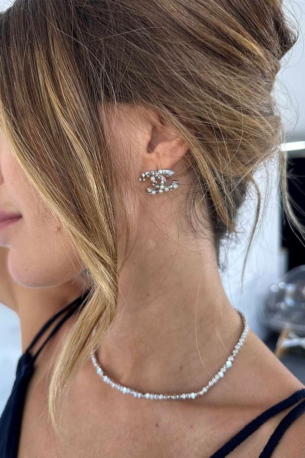 Marka Model İnci Detaylı Küpe Silver