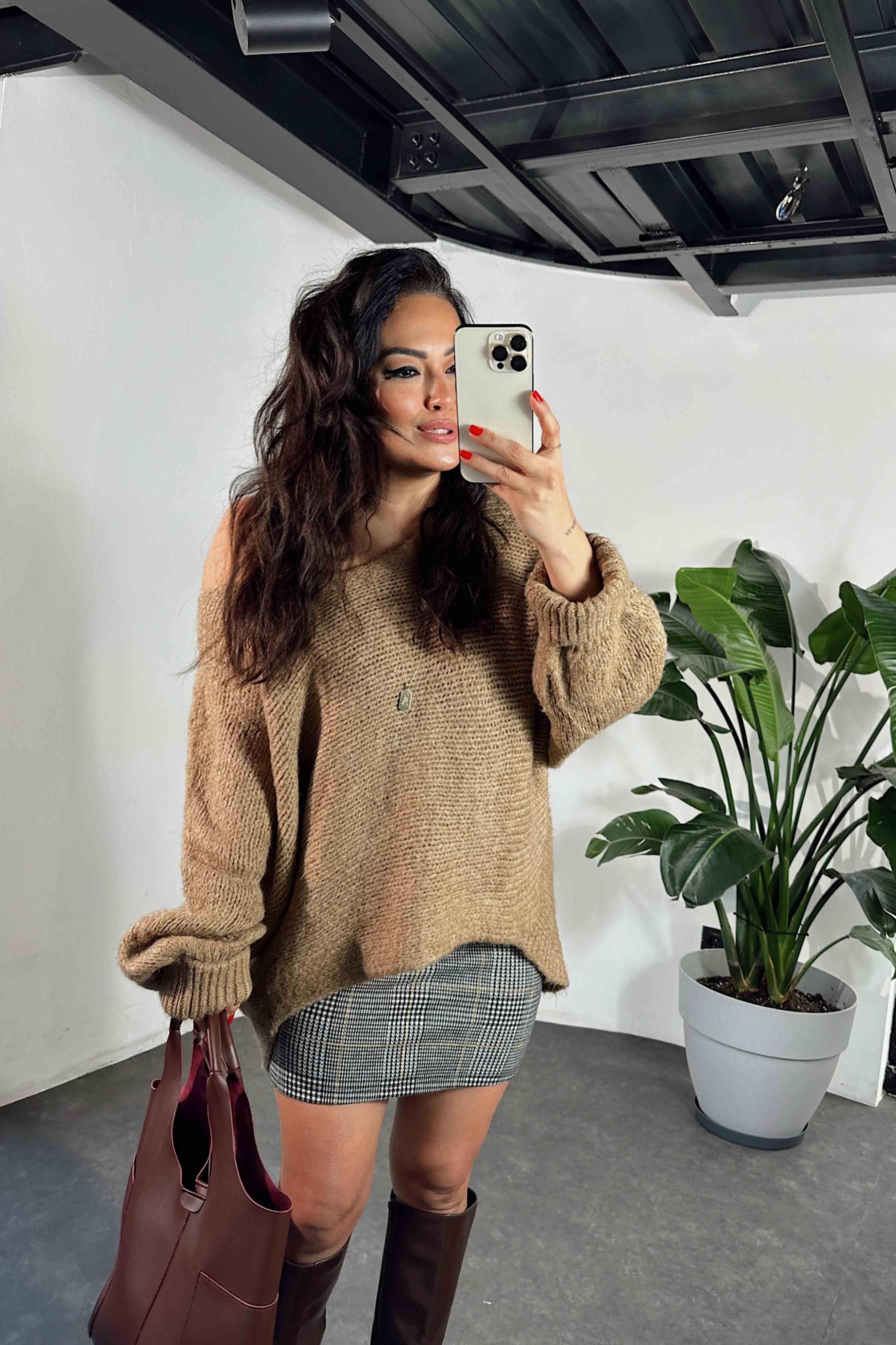 Marka Model Kayık Yaka Duble Kol Yumoş Örme Kazak Camel