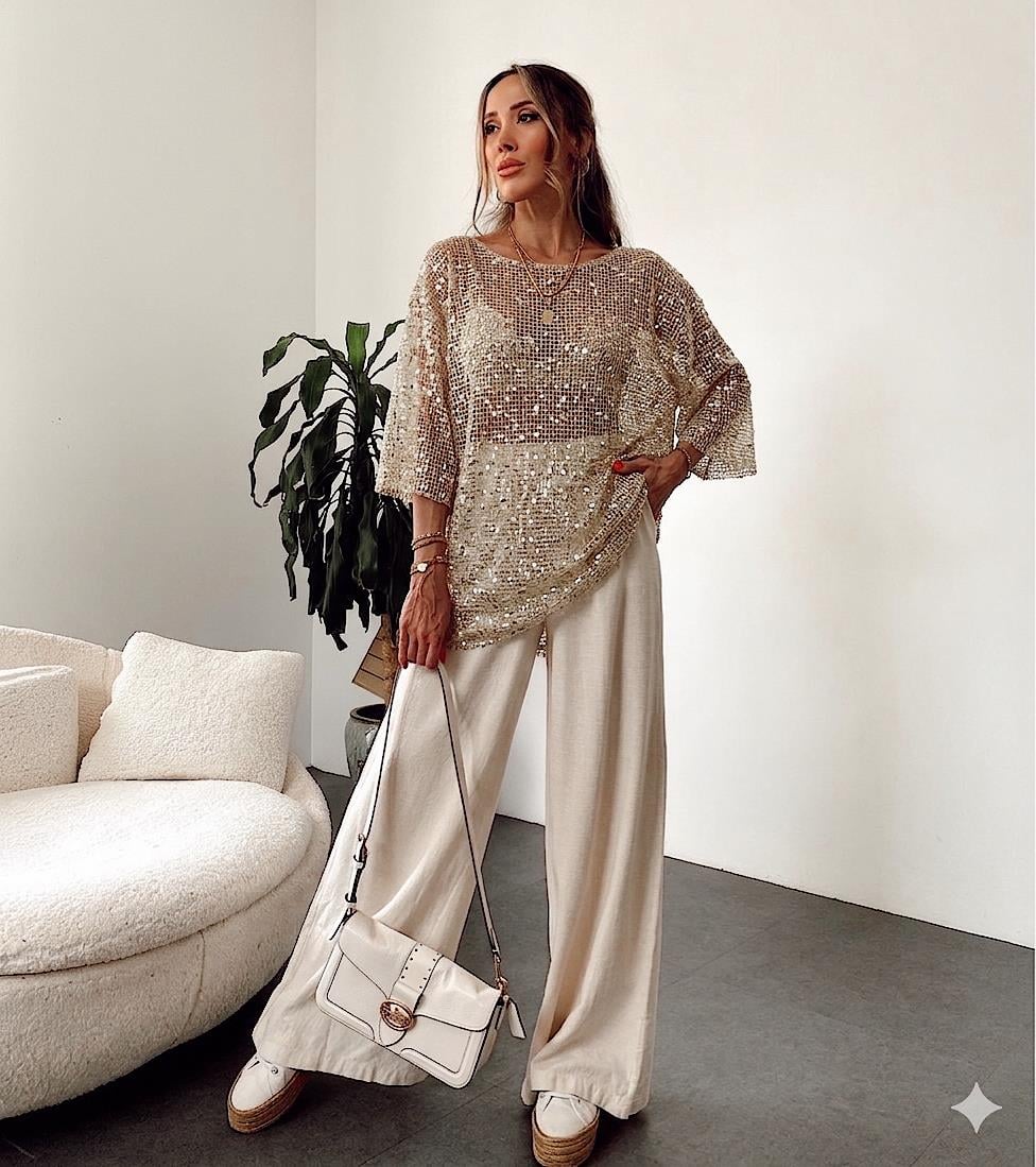 Marka Model Pul Detaylı Bluz Bej