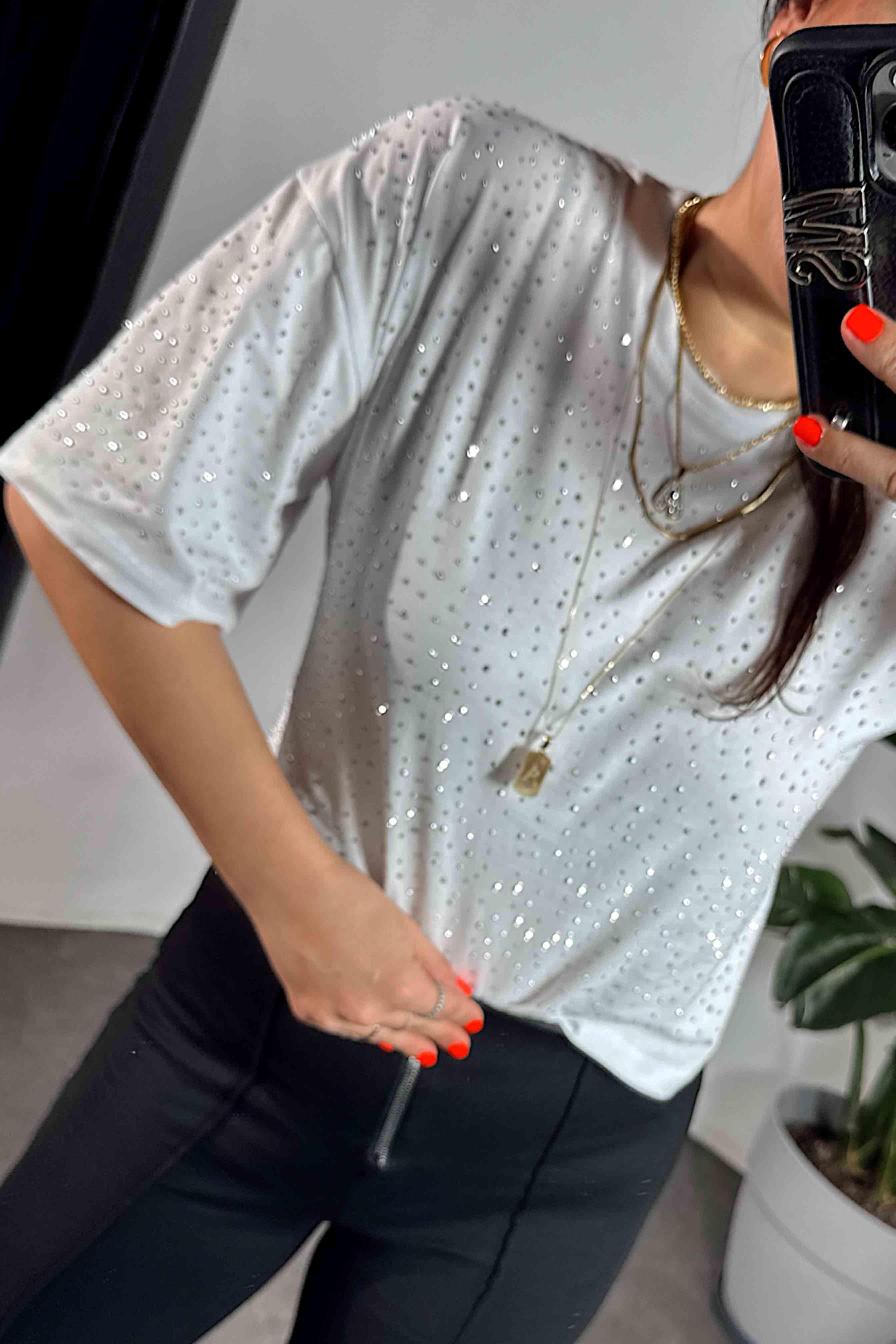 Marka Model Swarovski Taş Detaylı Basic Tişört Beyaz