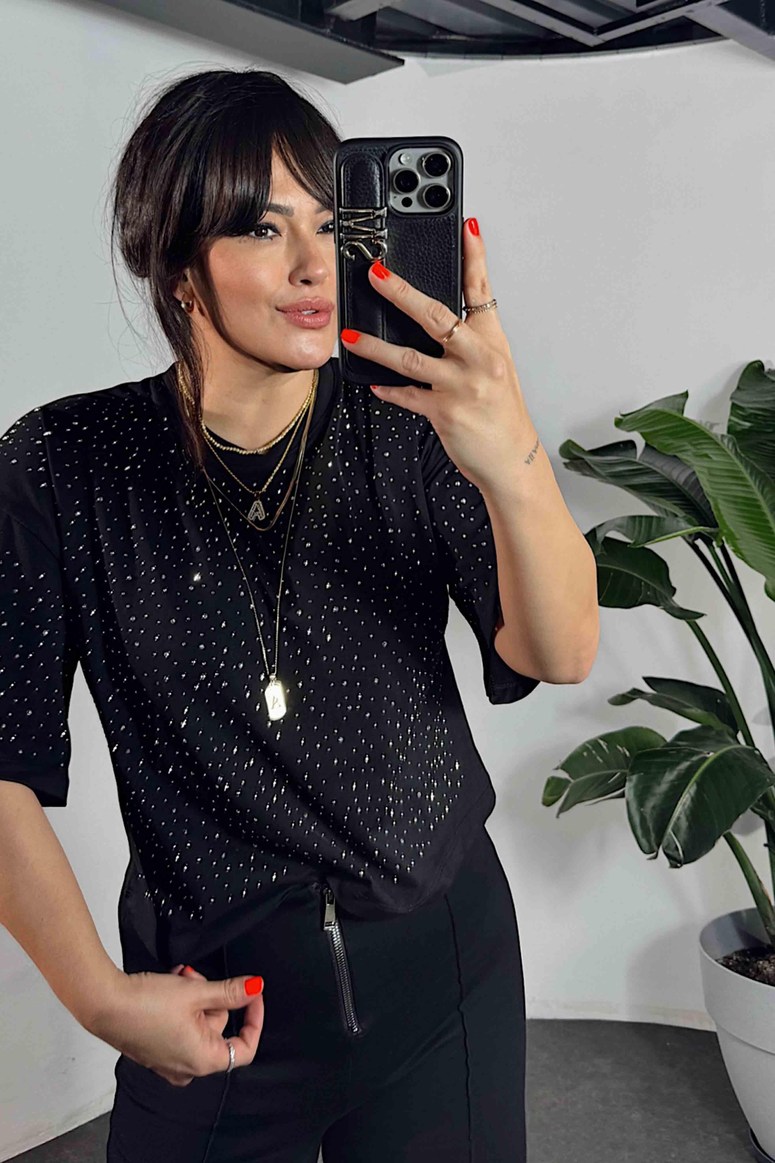 Marka Model Swarovski Taş Detaylı Basic Tişört Siyah