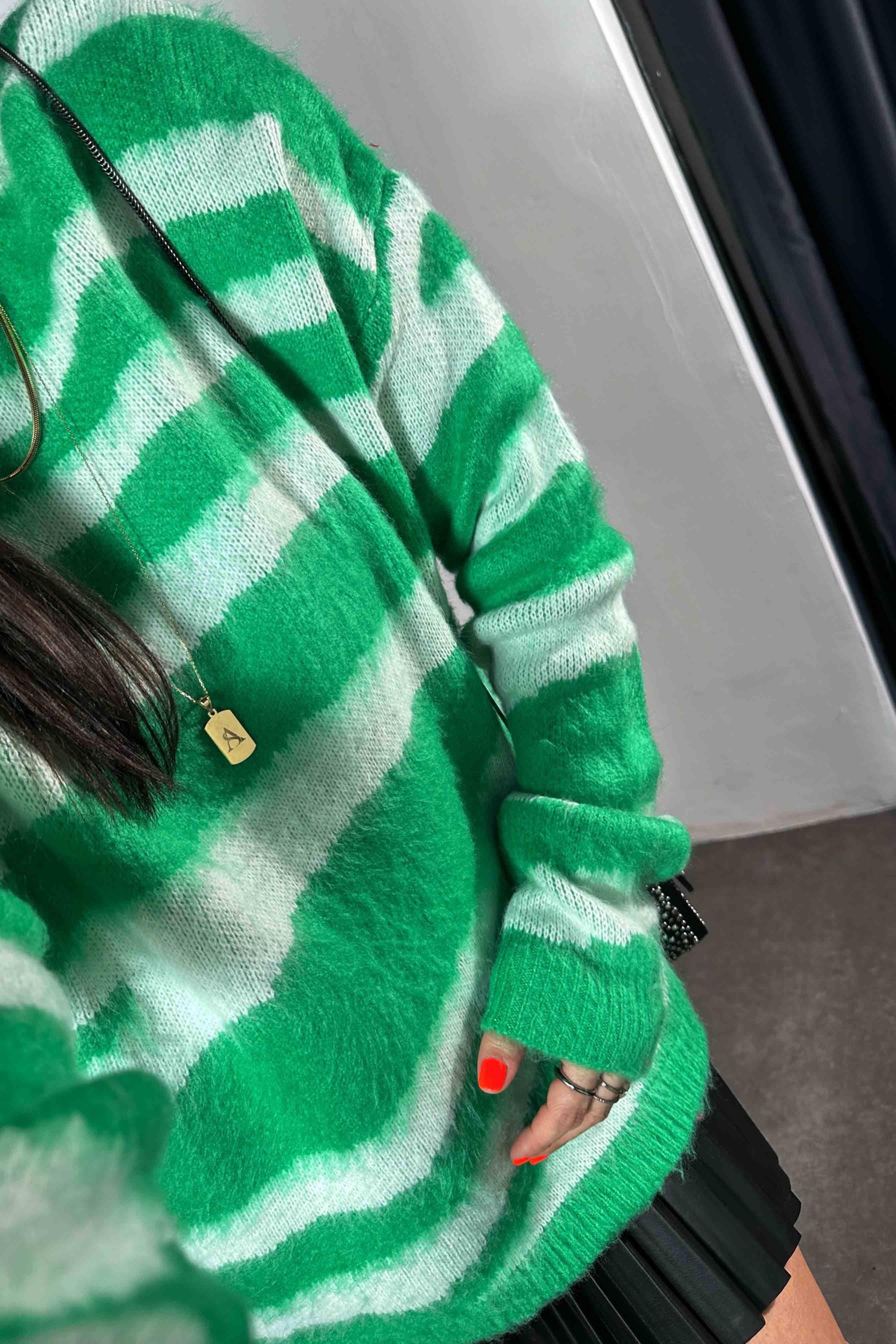 Marka Model Zebra Desen Bisiklet Yaka Yumoş Kazak Yeşil