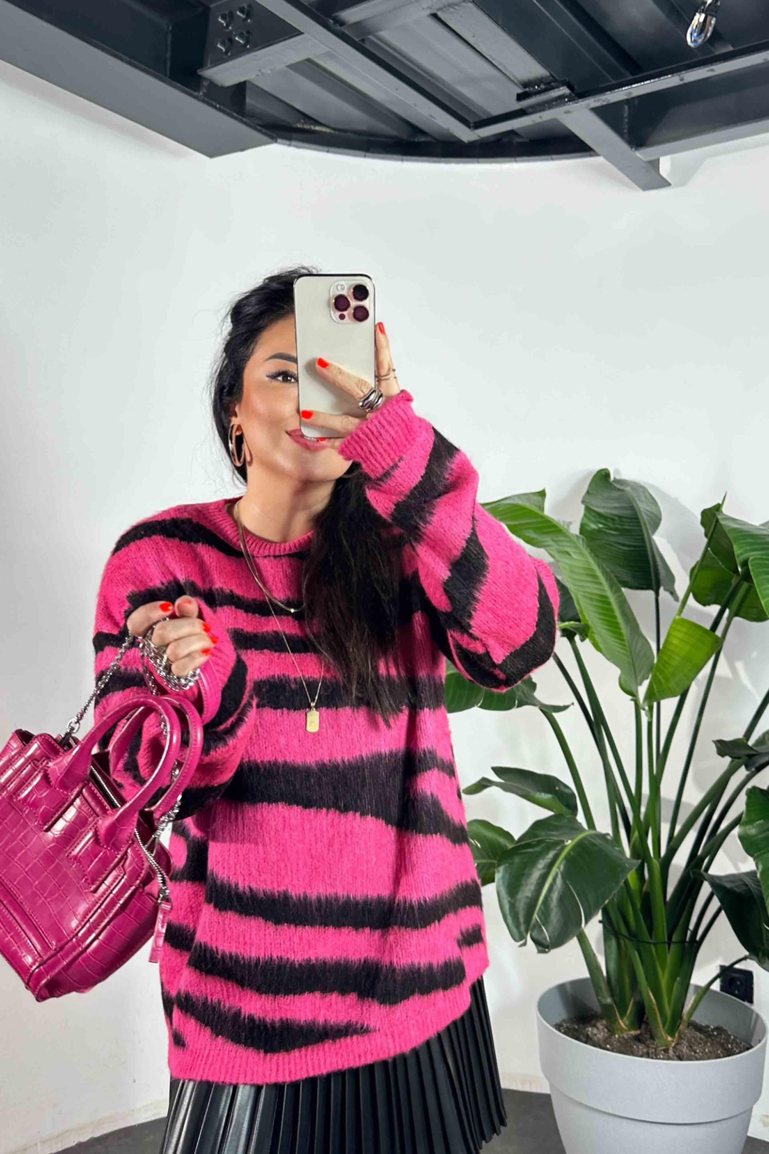 Marka Model Zebra Desen Bisiklet Yaka Yumoş Kazak Pembe