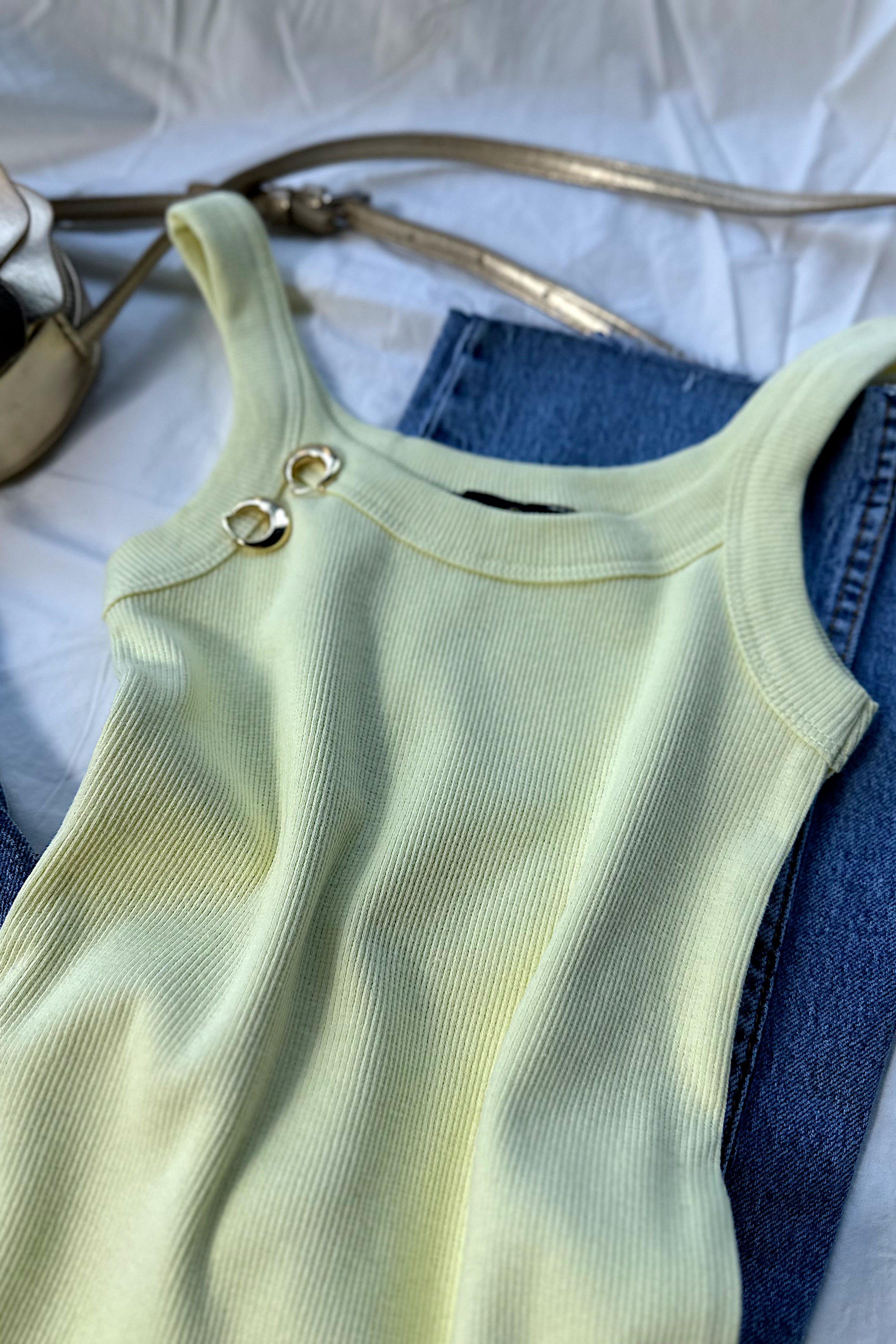 Marka Muadil Askılı Tasarım Crop Bluz Sarı