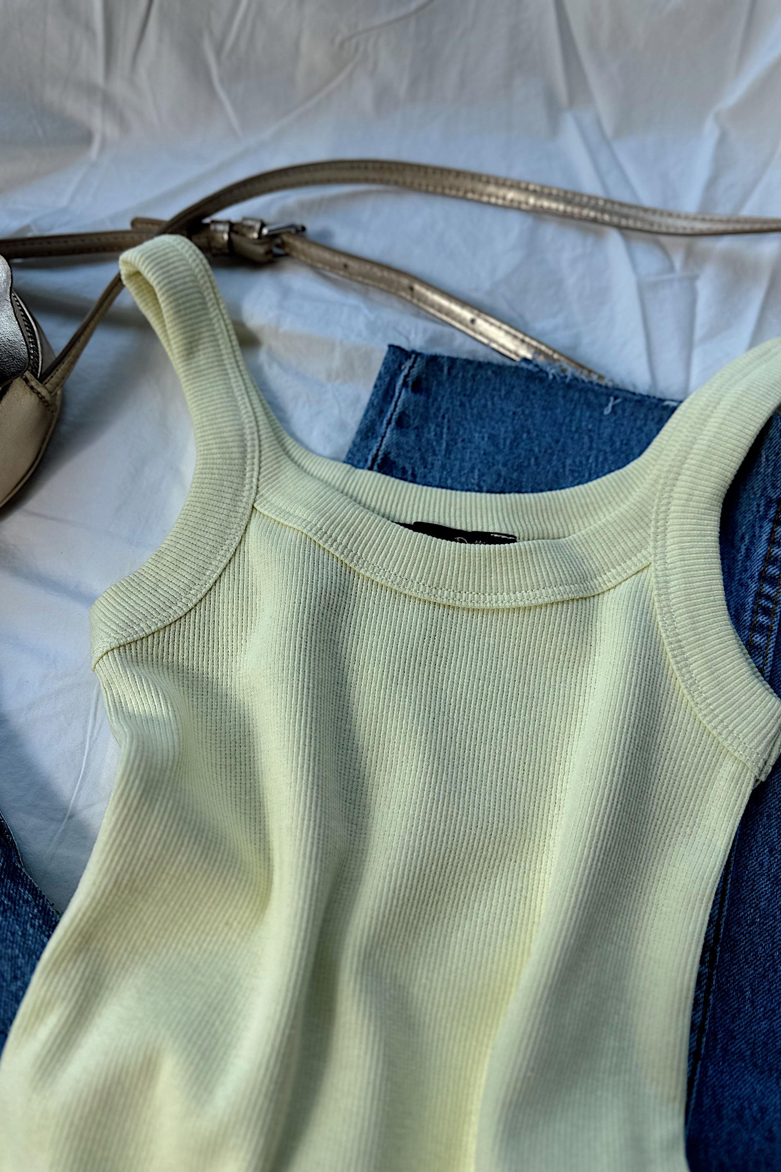 Marka Muadil Askılı Tasarım Crop Bluz Sarı