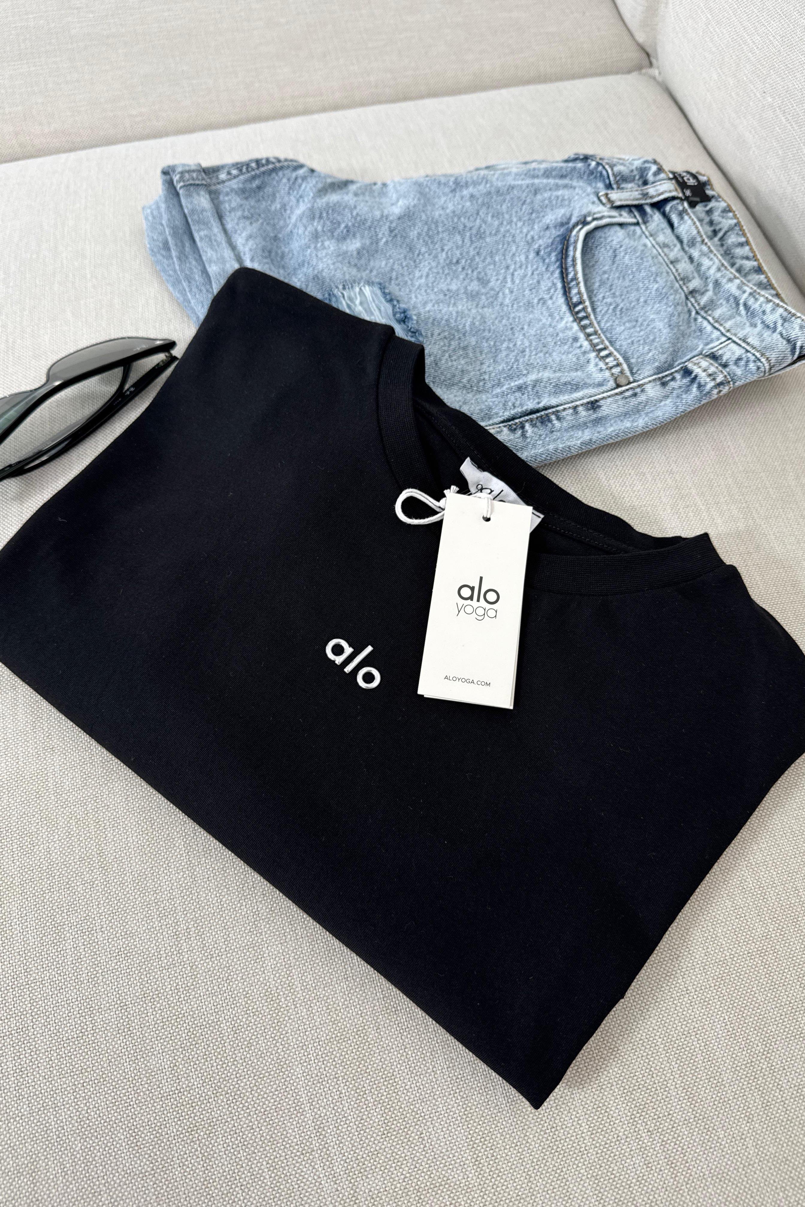 Marka Muadil Baskılı Basic Bluz Siyah