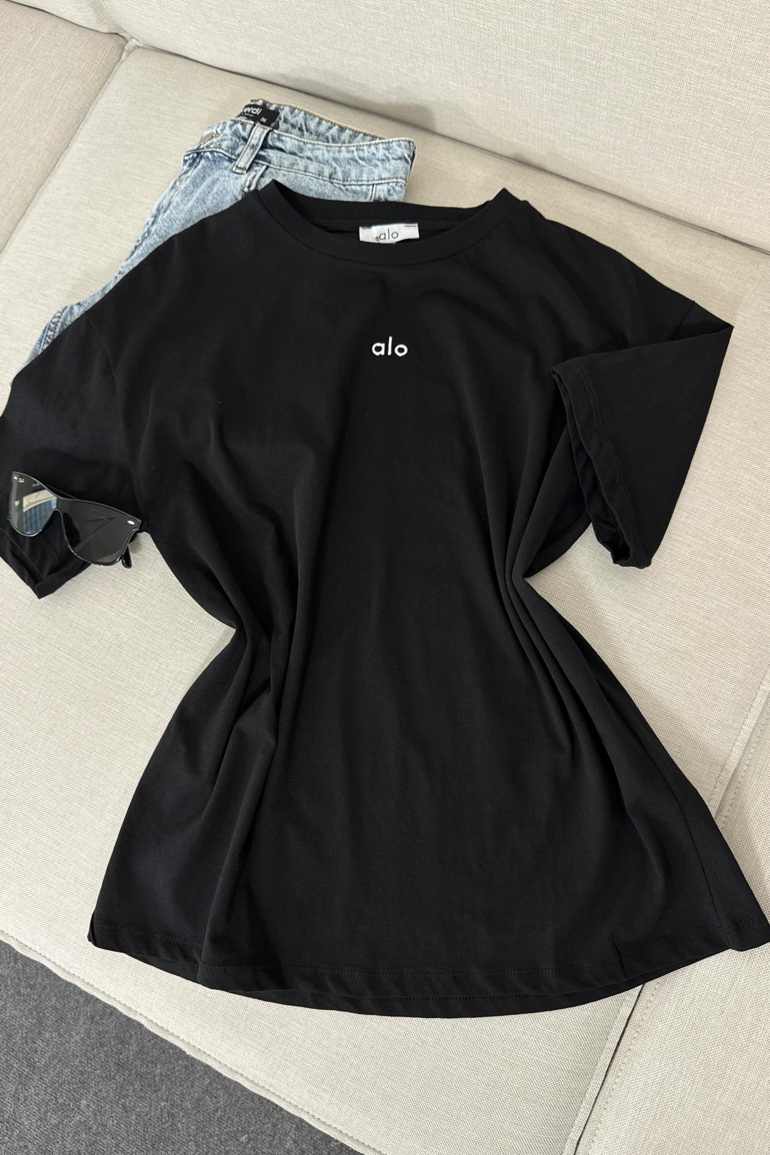 Marka Muadil Baskılı Basic Bluz Siyah