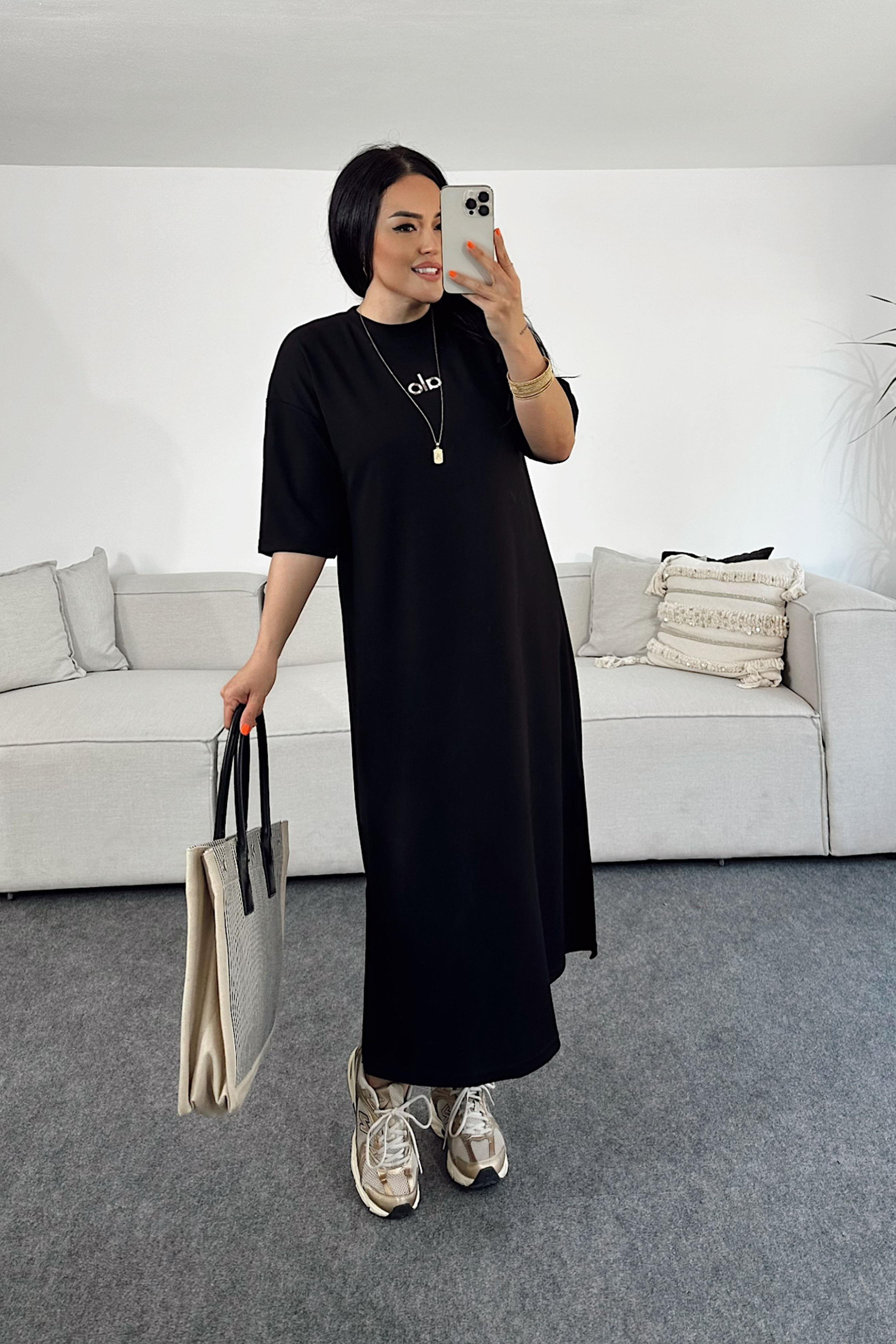Marka Muadil Oversize Kesim Midi Elbise Siyah
