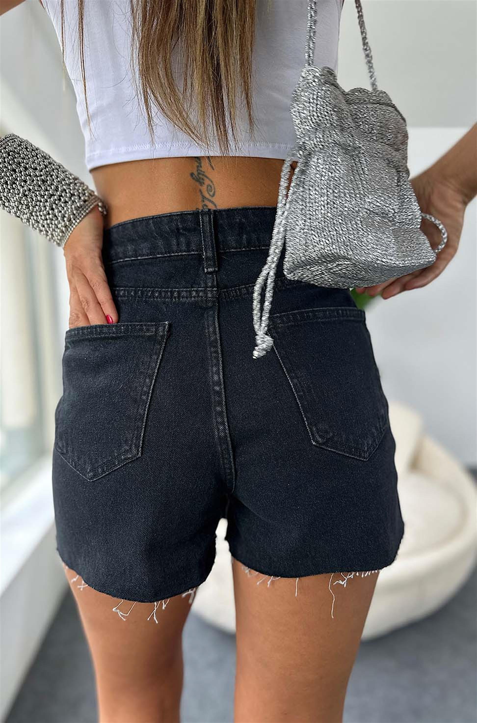 Metal Düğme ve Cep Detaylı Denim Şort Antrasit