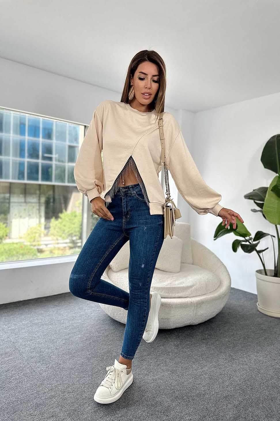 Naturek Pamuklu Kumaş V Taş Püsküllü Sweatshirt Bej