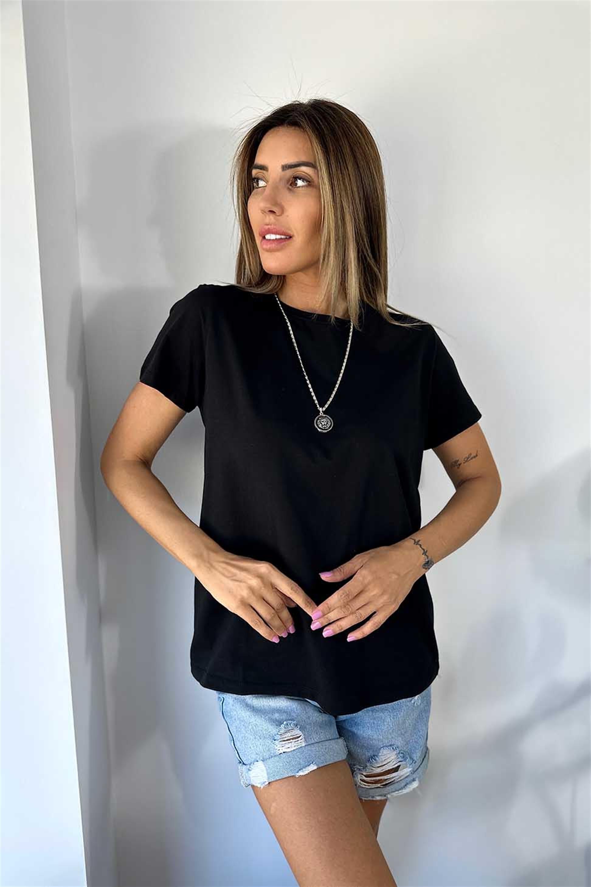 Naturel Pamuklu İnce Penye Bisiklet Yaka Basic Tişört Siyah