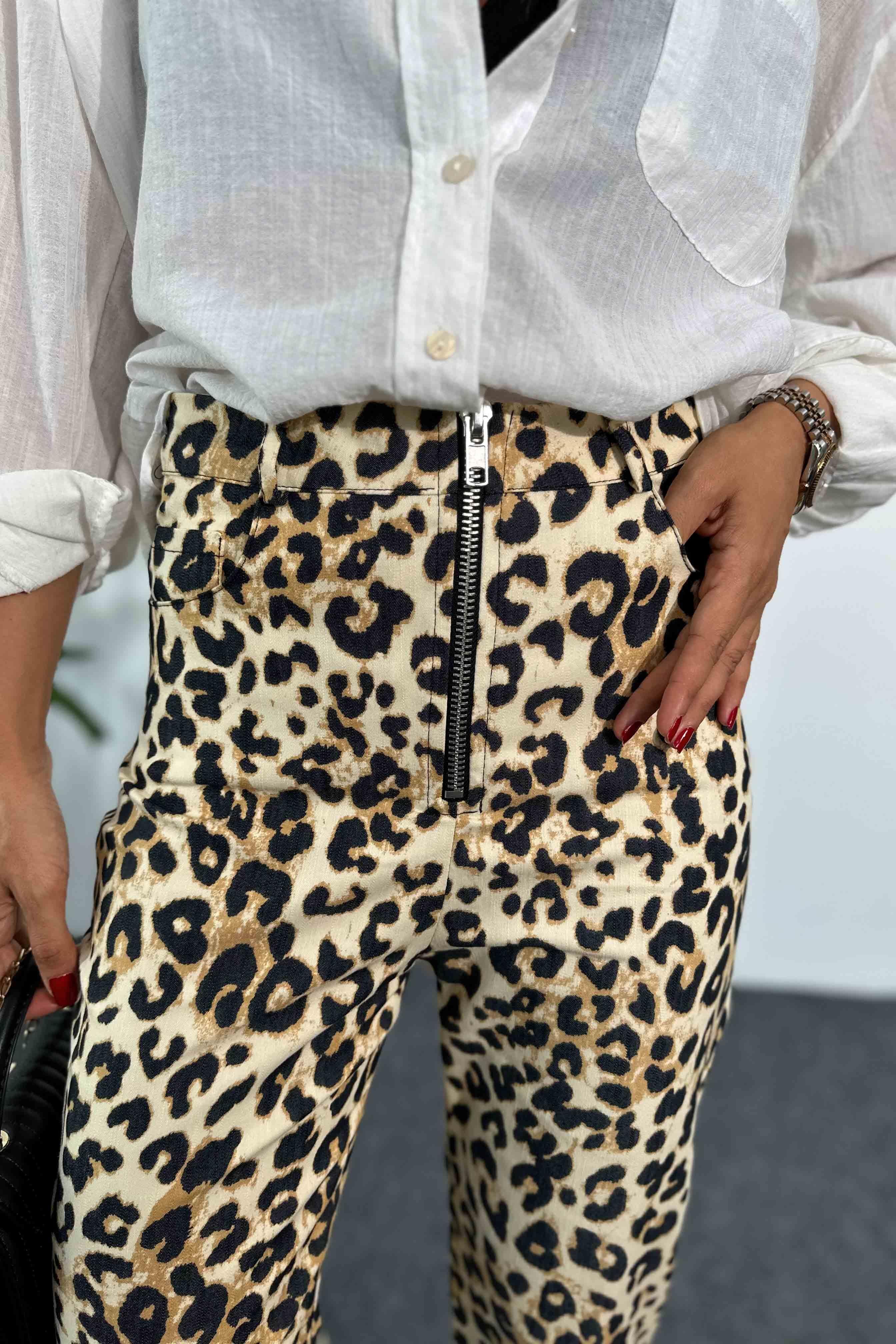 Naturel Pamuklu Kumaş Leopar Desenli İspanyol Paça Pantolon Camel