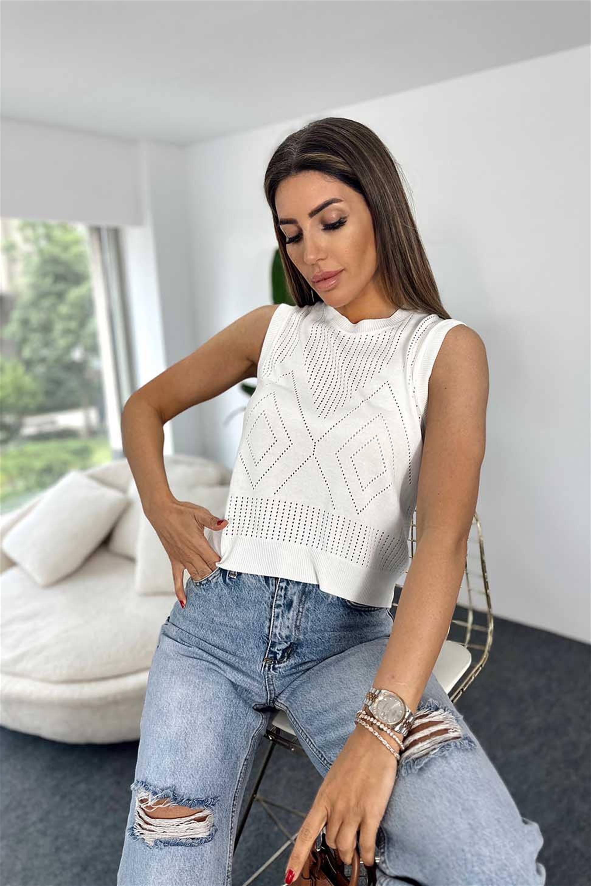 Nisan Marka İnce Örme Delikli Süveter Ekru