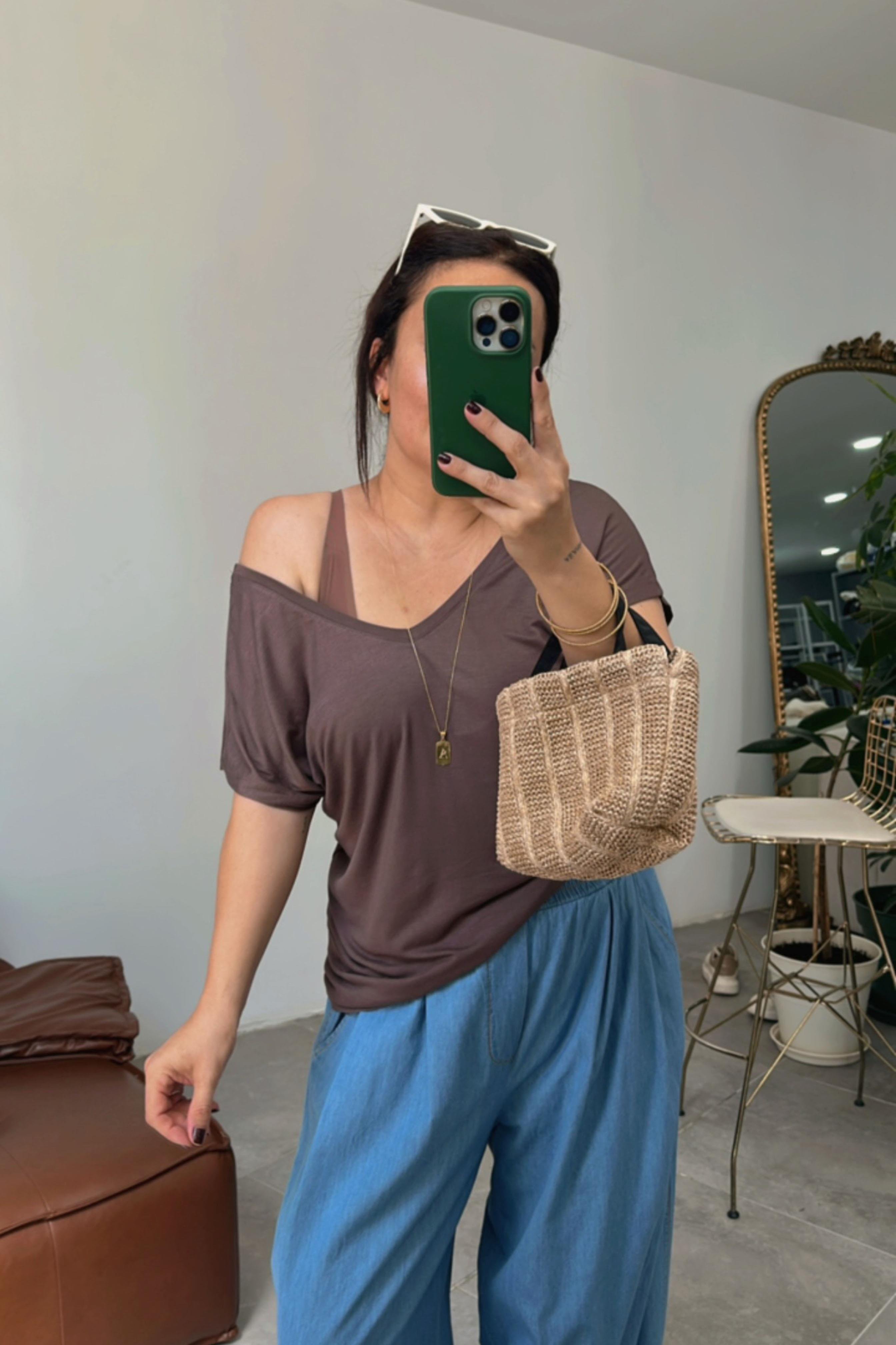 Ön Arka V Yaka Basic Tişört Acı Kahve