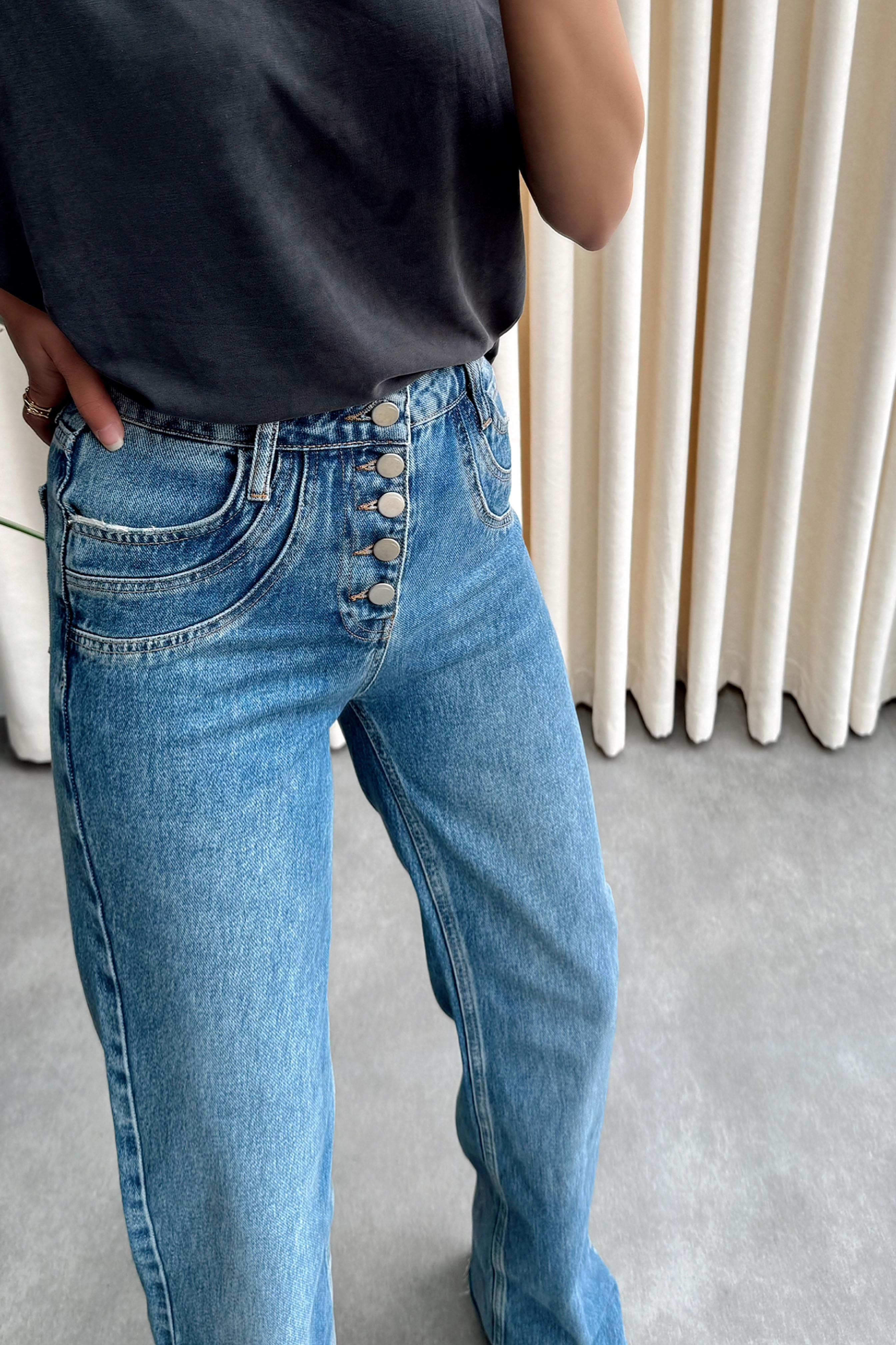 Önü Düğmeli Lazer Kesim Paça Jean Pantolon Mavi
