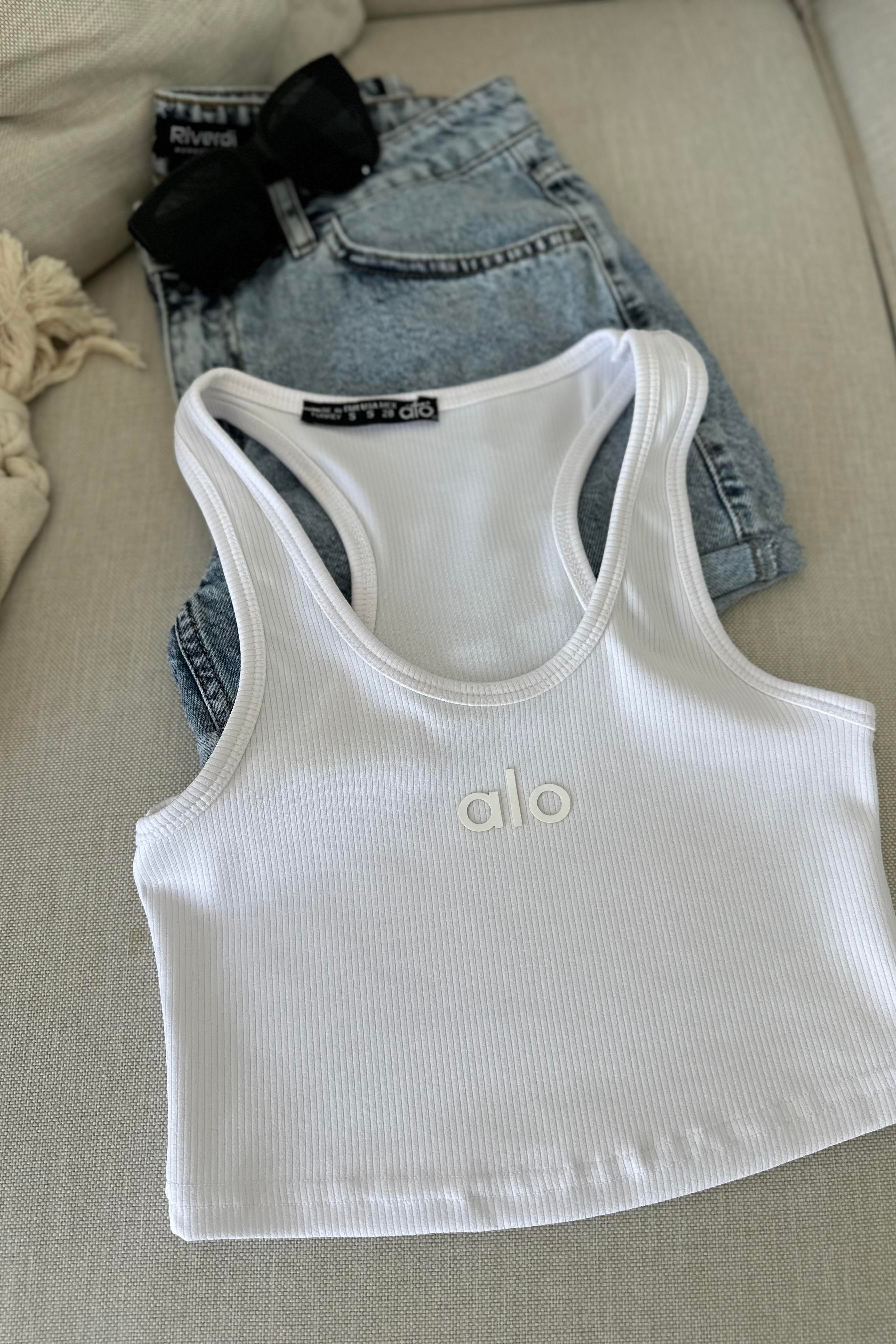 Orjinal Marka Halter Yaka Crop Bluz Beyaz