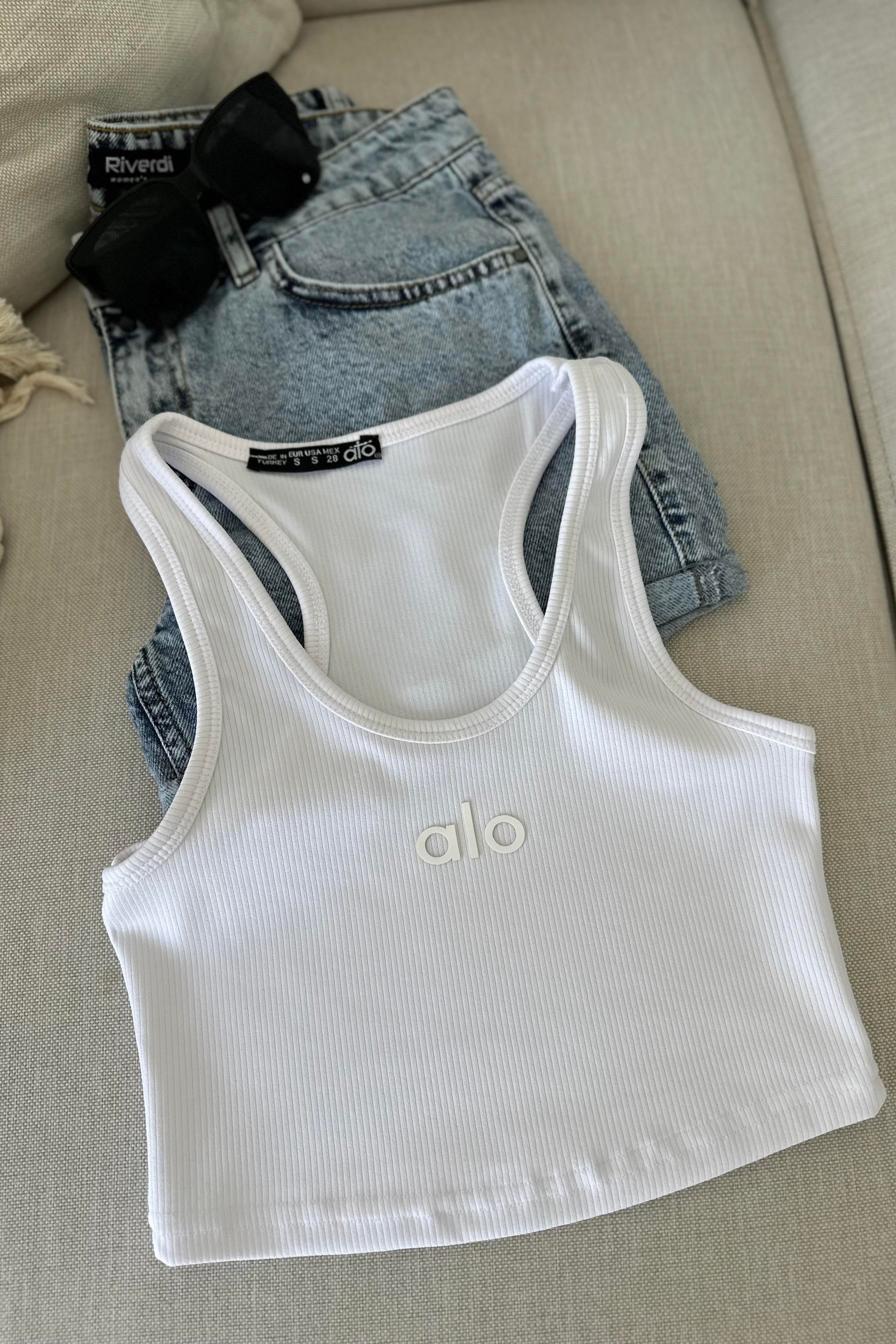 Orjinal Marka Halter Yaka Crop Bluz Beyaz
