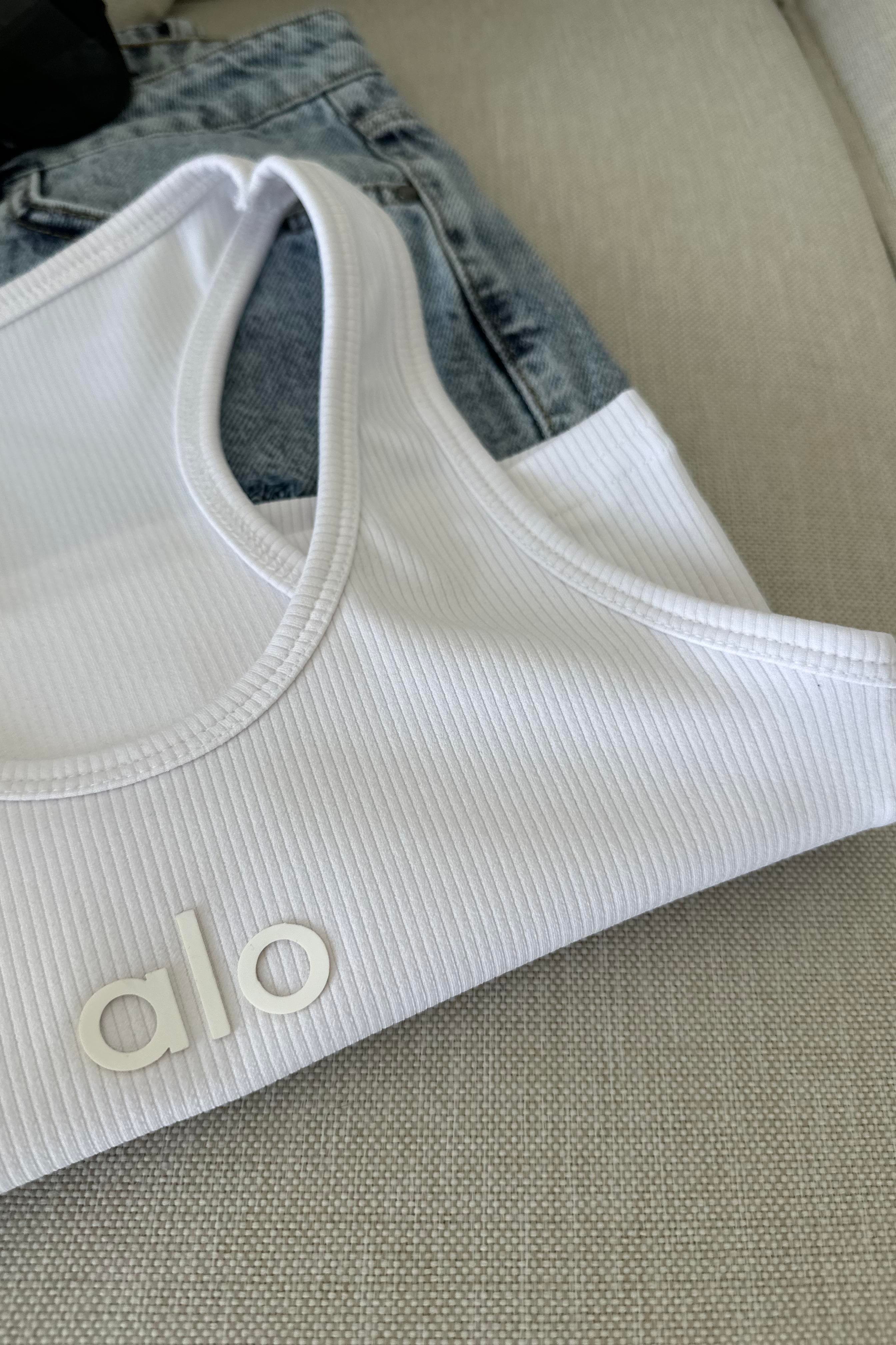 Orjinal Marka Halter Yaka Crop Bluz Beyaz