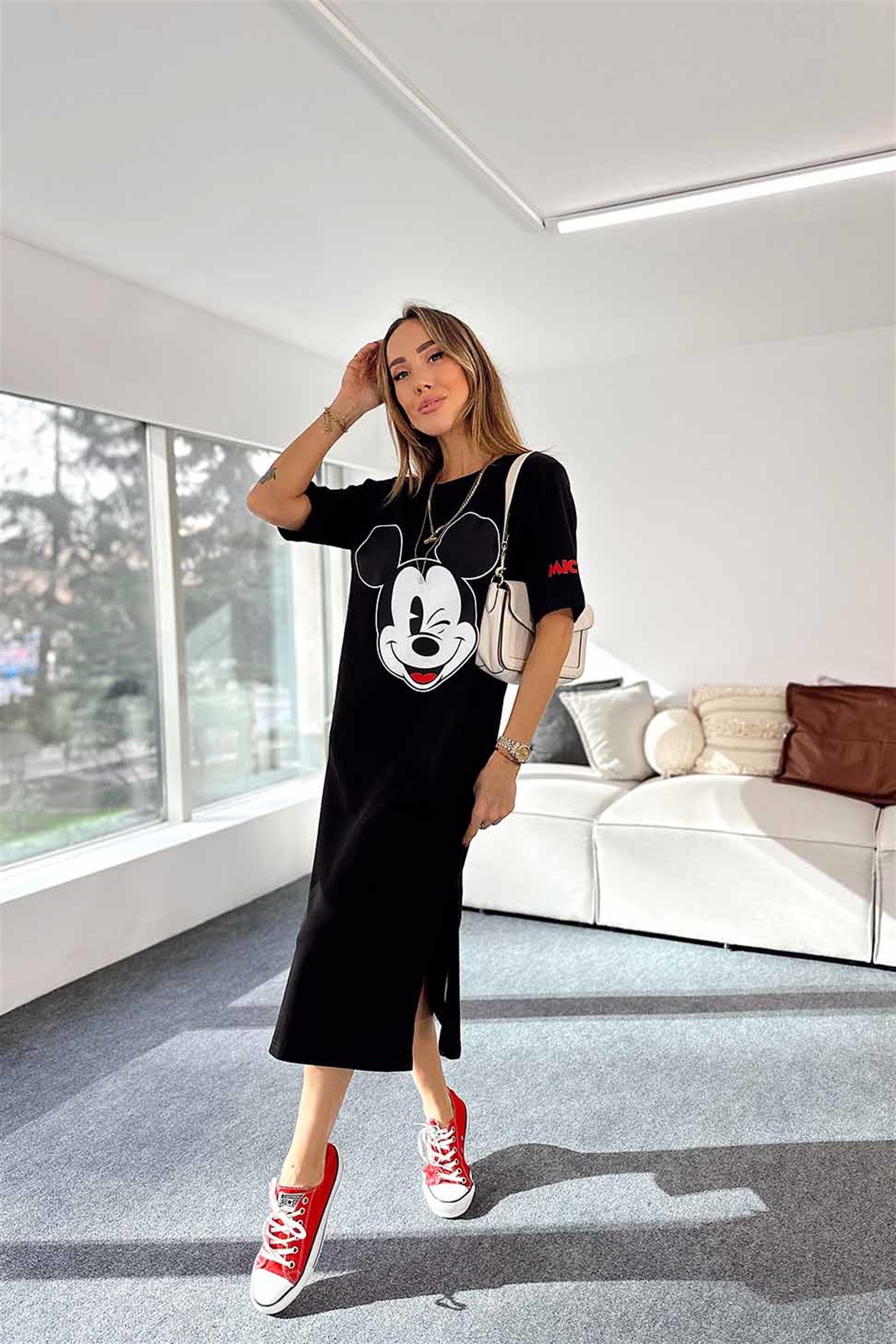 Orjinal Model Çizgi Karakter Baskılı Basic Elbise Siyah