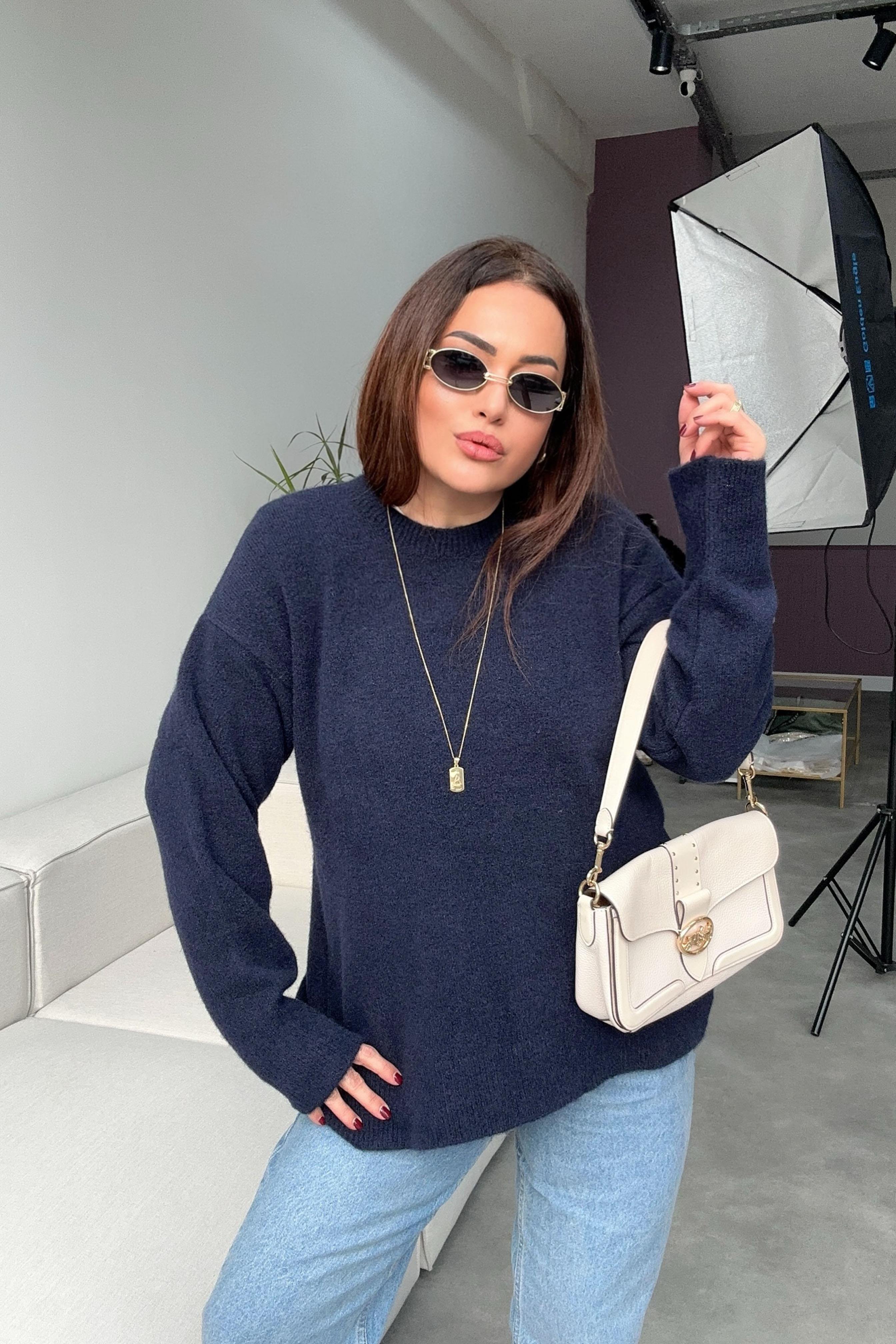 Özel Dokulu Marka Model Yumoş Kazak Lacivert
