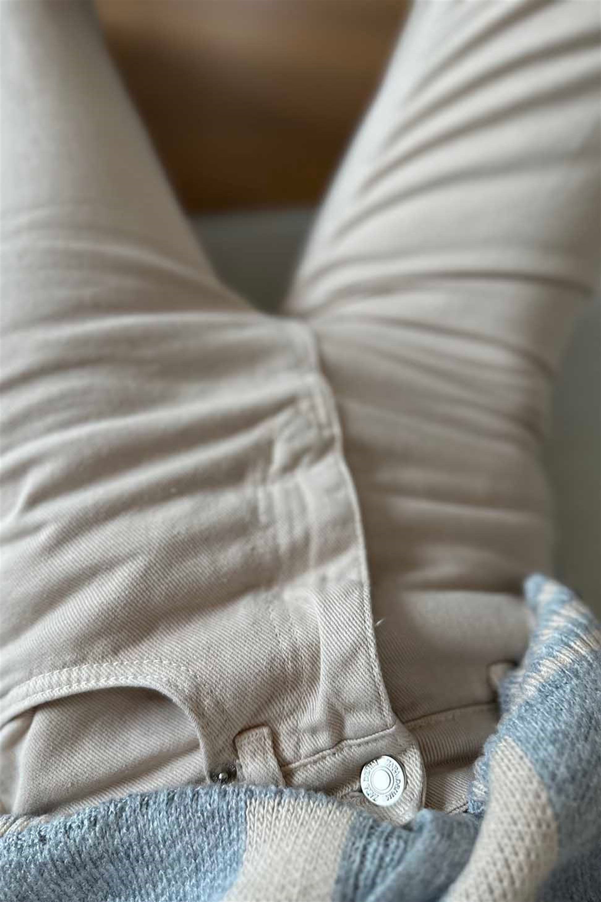 Paçası Kesik Bol Paça Salaş Pantalon Taş