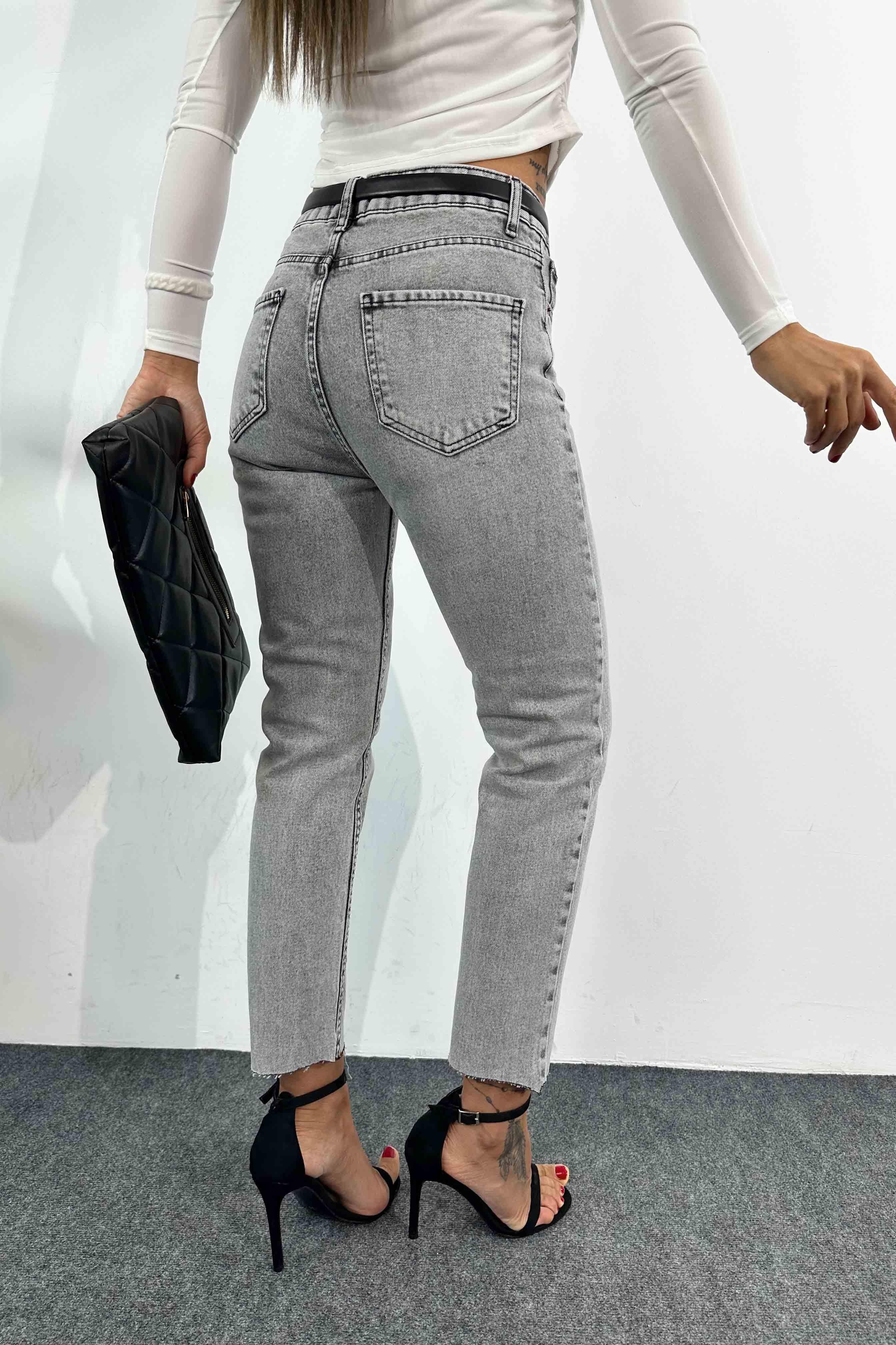 Paçası Kesik Boyfit Jean Pantolon Gri