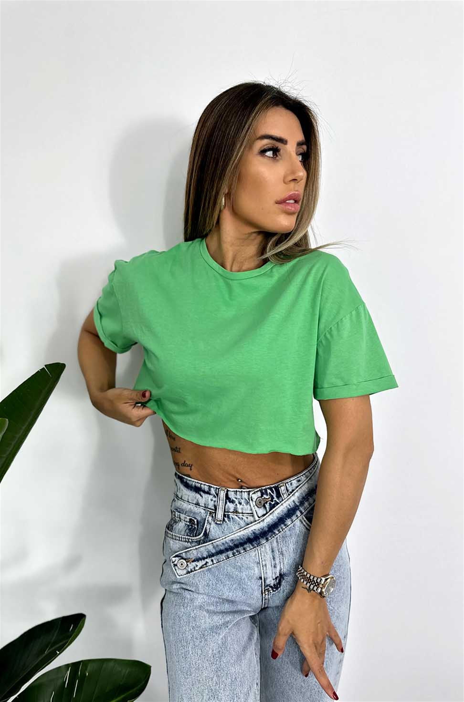 Pamuklu Lazer Kesim Crop Tişört Yeşil