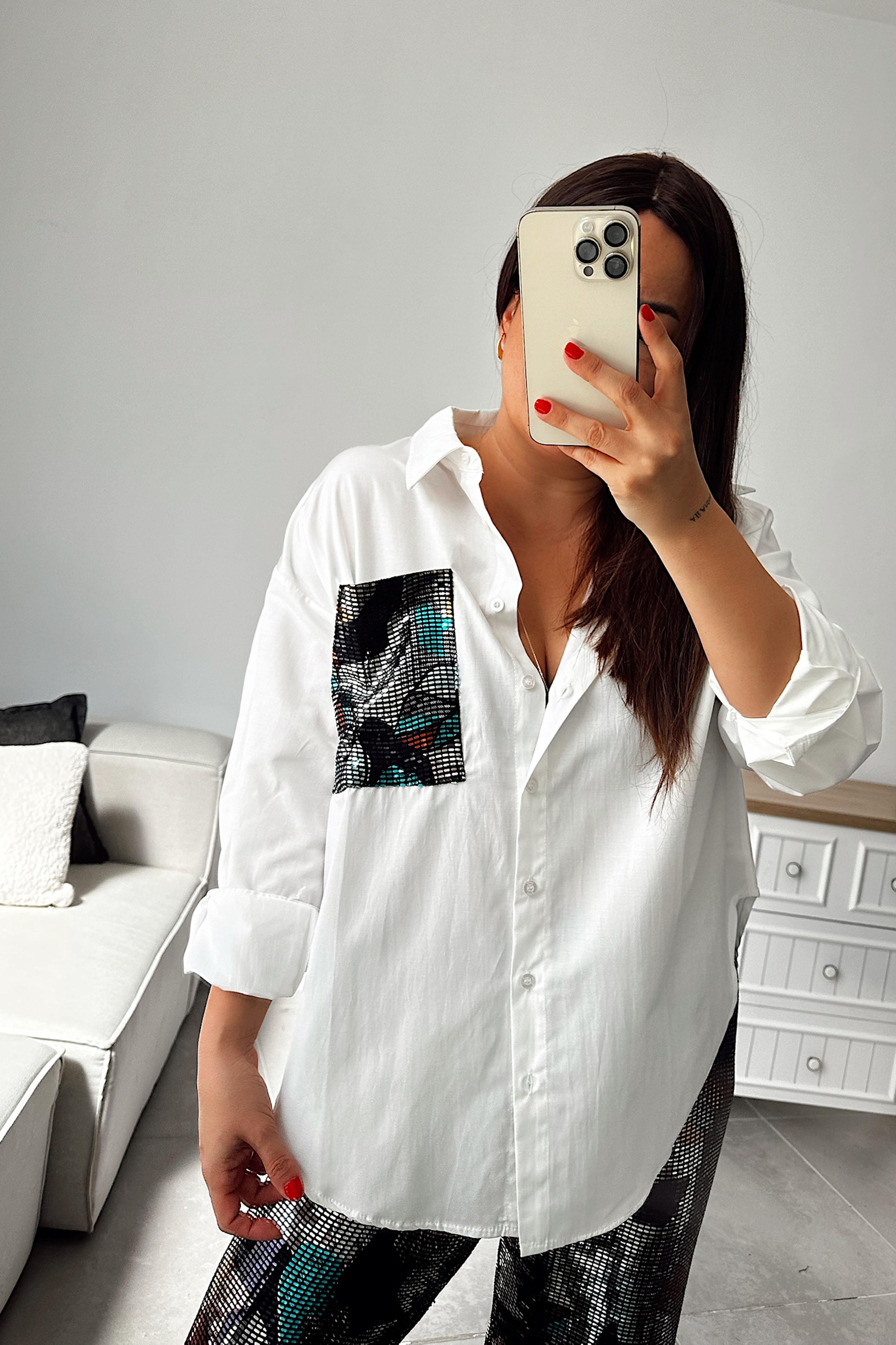 Parıltı Cep Detaylı Gömlek Beyaz