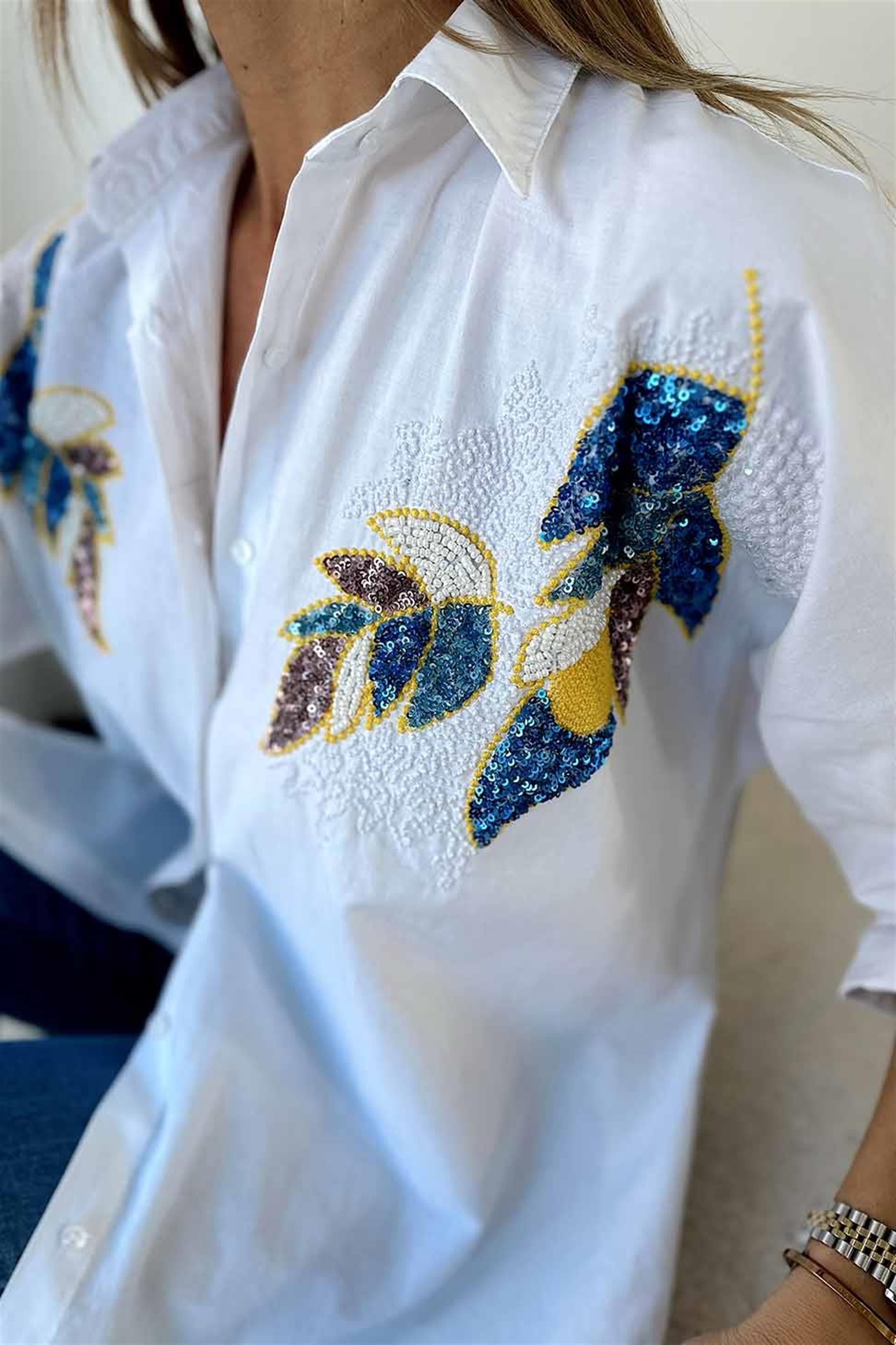 Poplin Kumaş Pul ve Boncuk Nakışlı Oversize Kadın Gömlek Beyaz