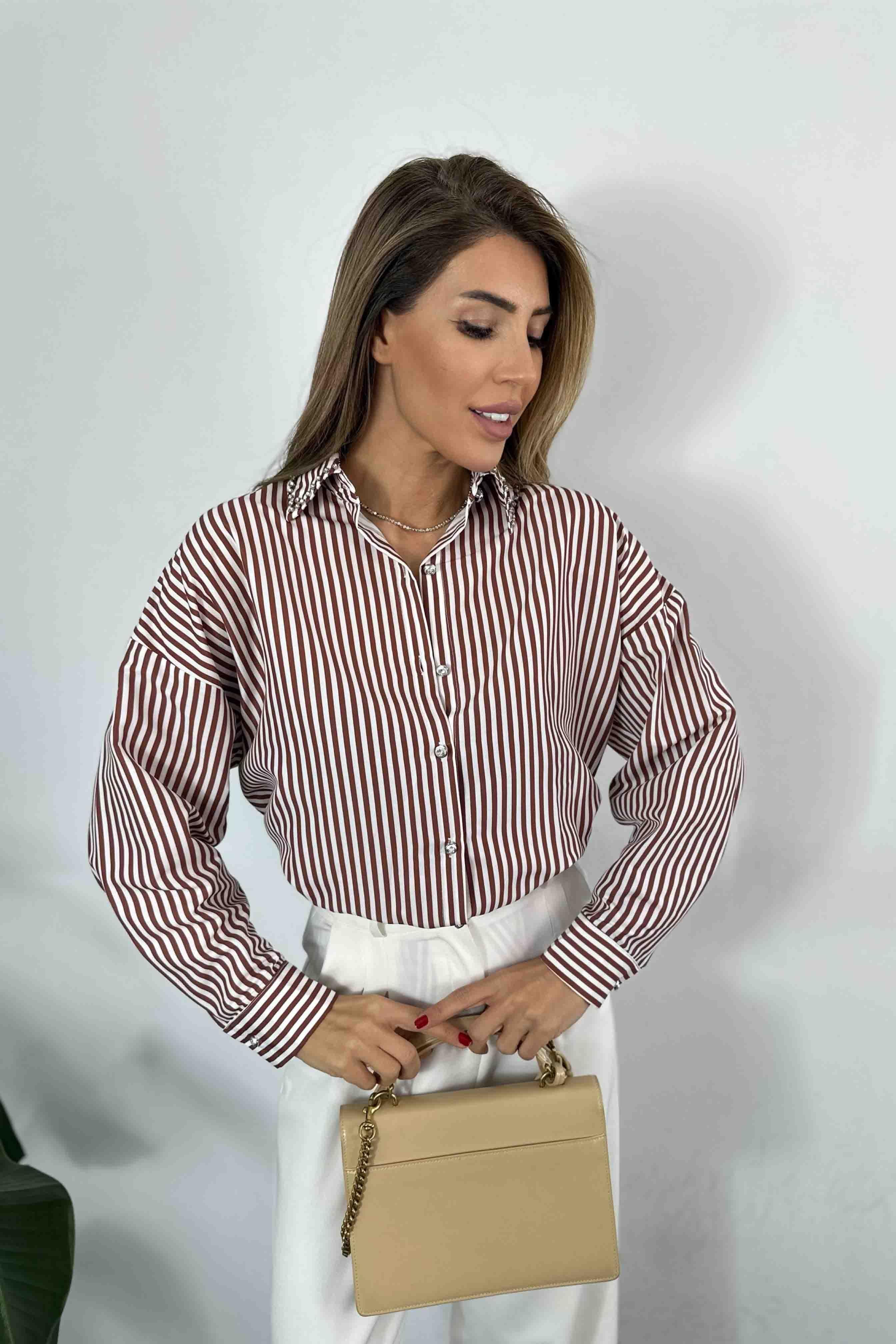 Poplin Kumaş Yakası Taş Detaylı Çizgili Kadın Gömlek Kahve
