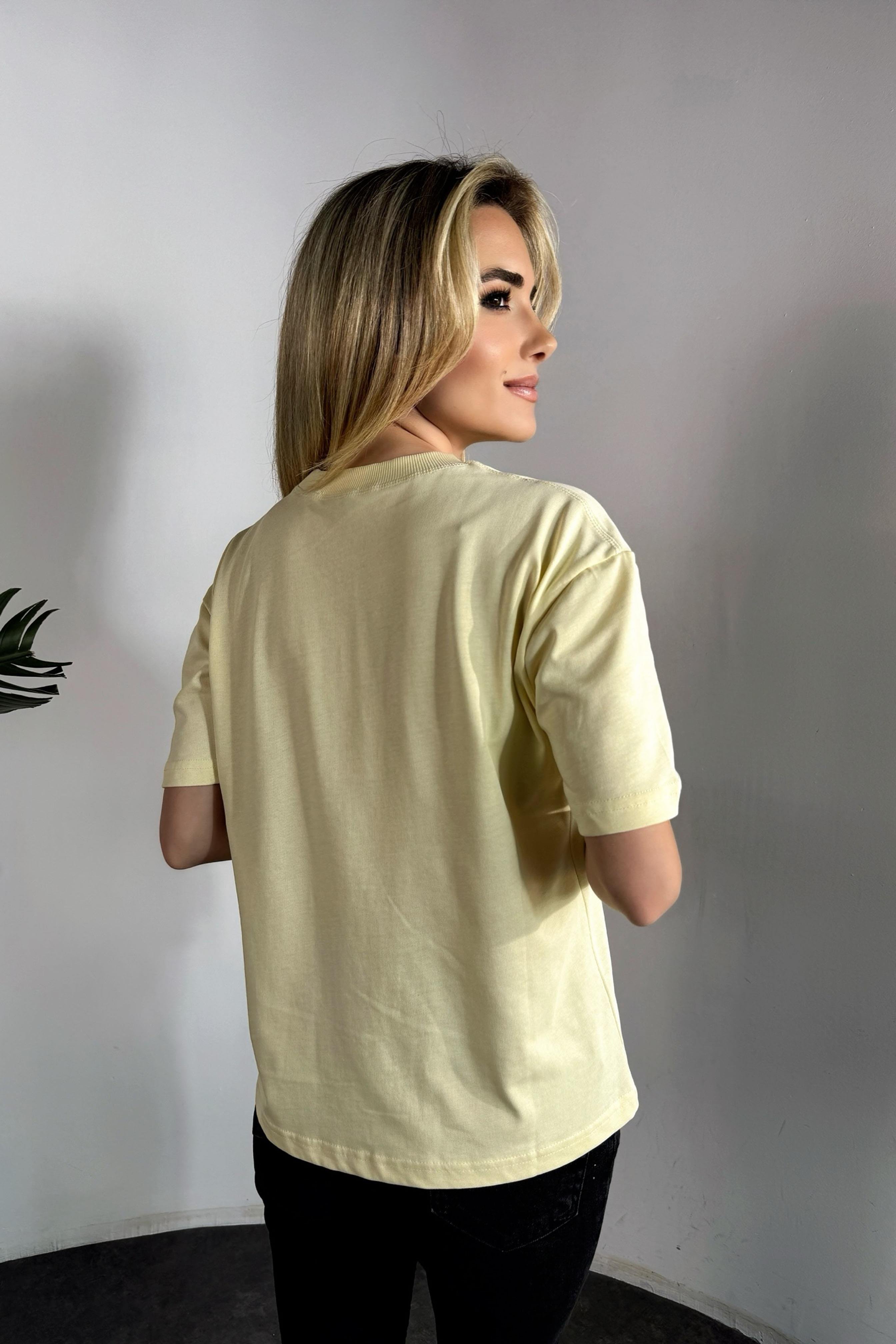 Premium Kalite Bisiklet Yaka Tok Doku Basic Tişört Sarı