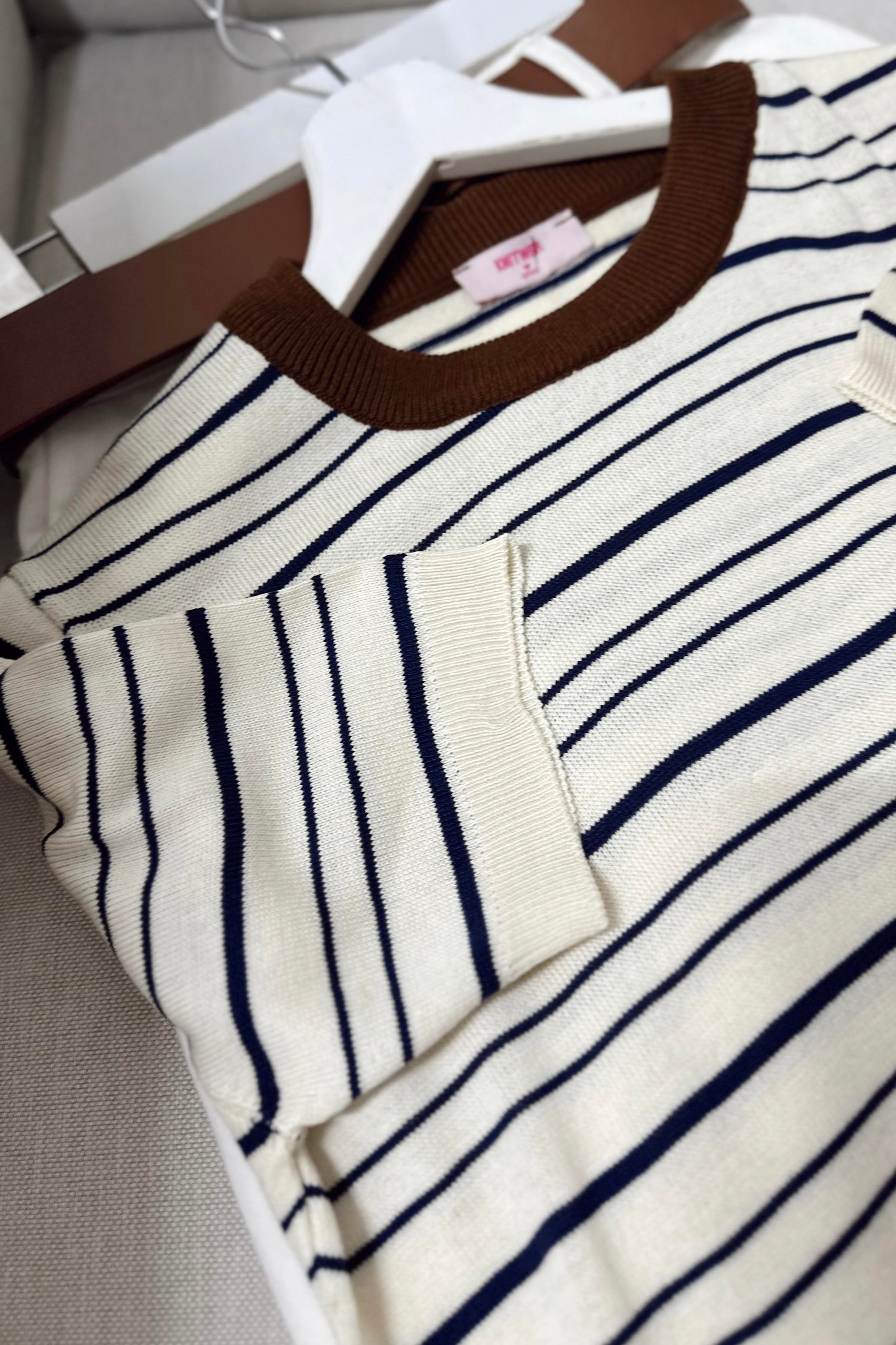 Premium Kalite Çizgi Detaylı Krem Luna Triko Bluz