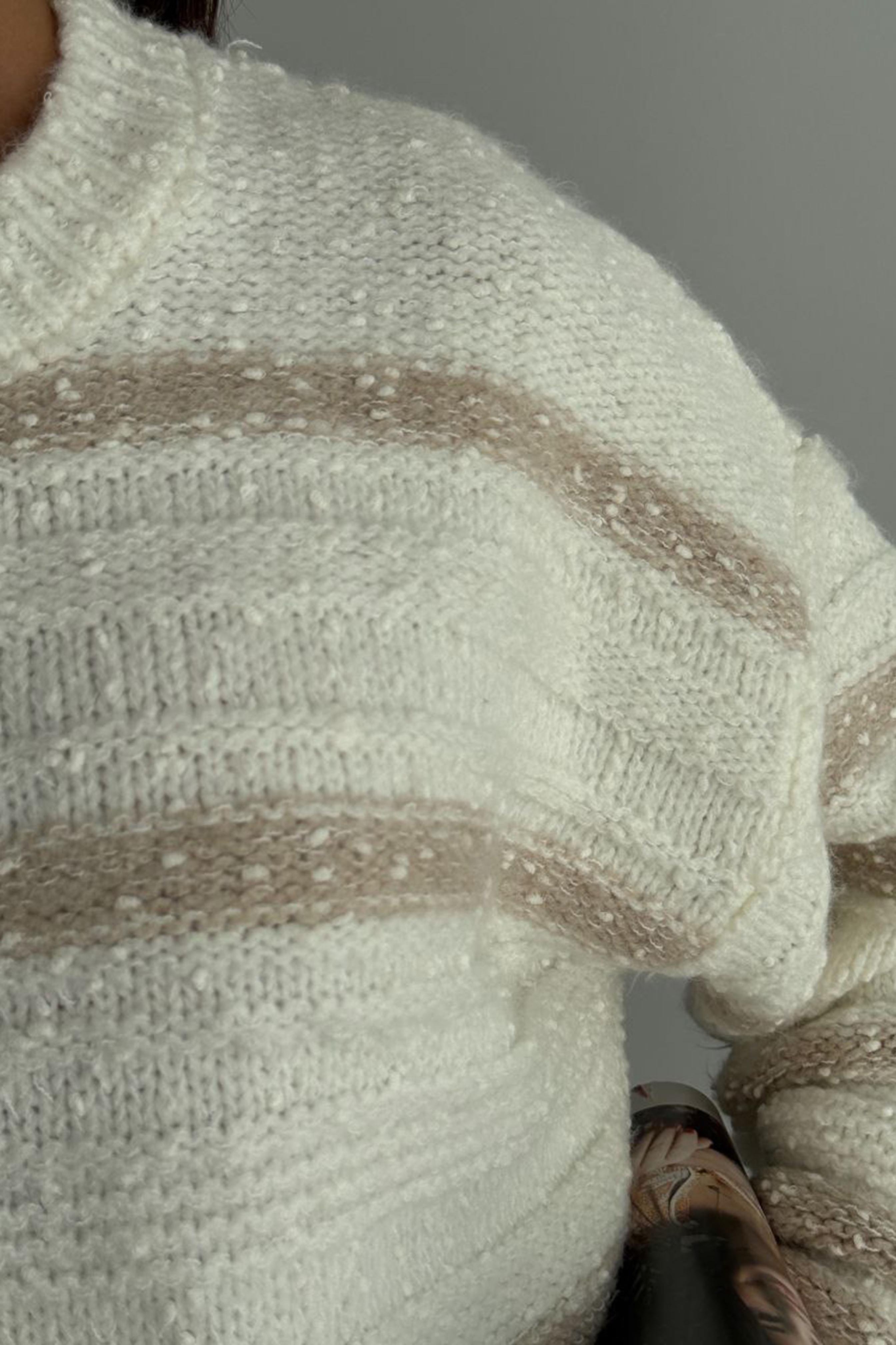 Premium Kalite Çizgili Oversize Triko Kazak Ekru