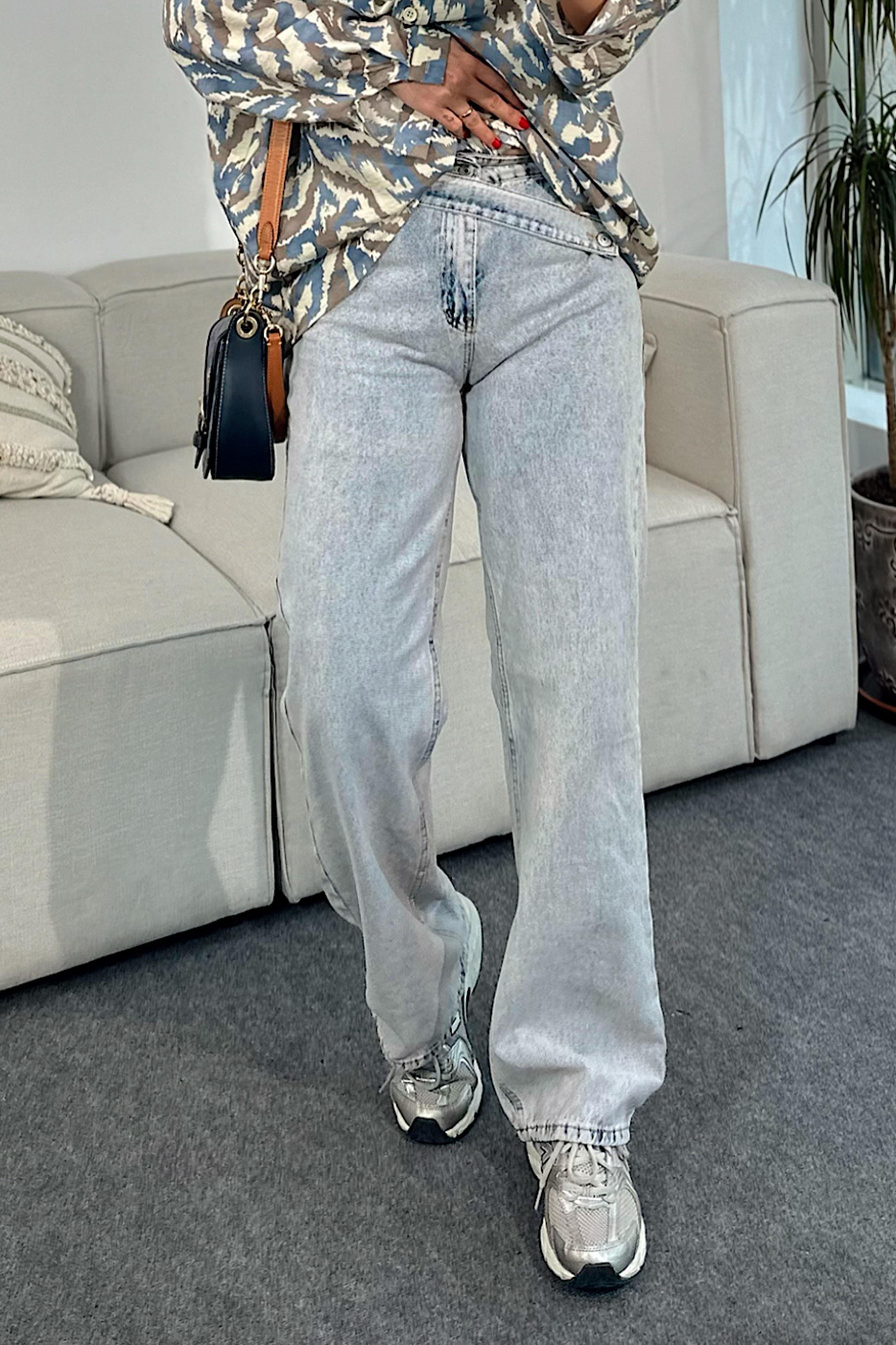 Premium Kalite Kemer Detaylı Mom Jean Pantolon Buz Mavisi