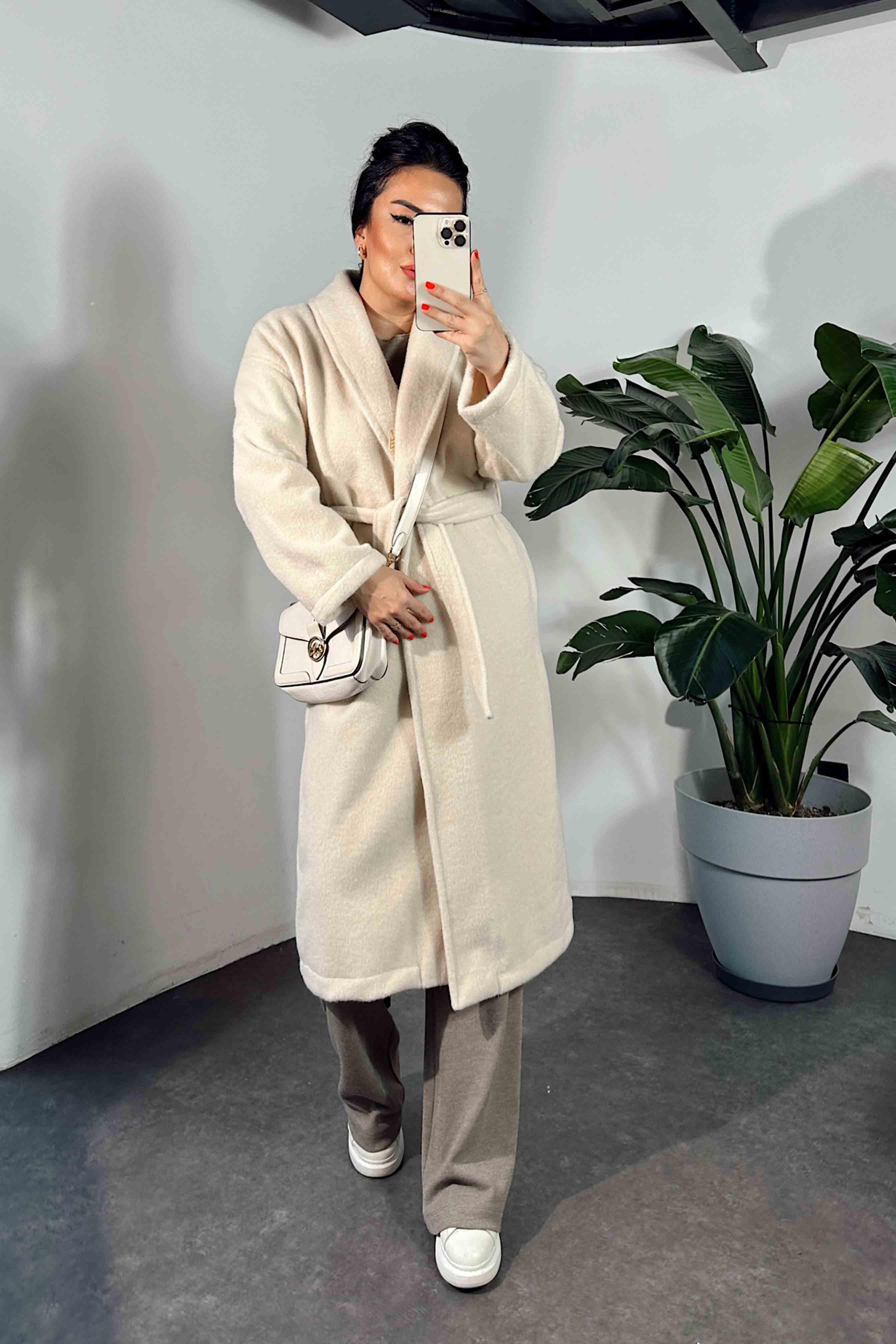 Premium Kalite Kuşaklı Basic Şal Yaka Kaban Ekru