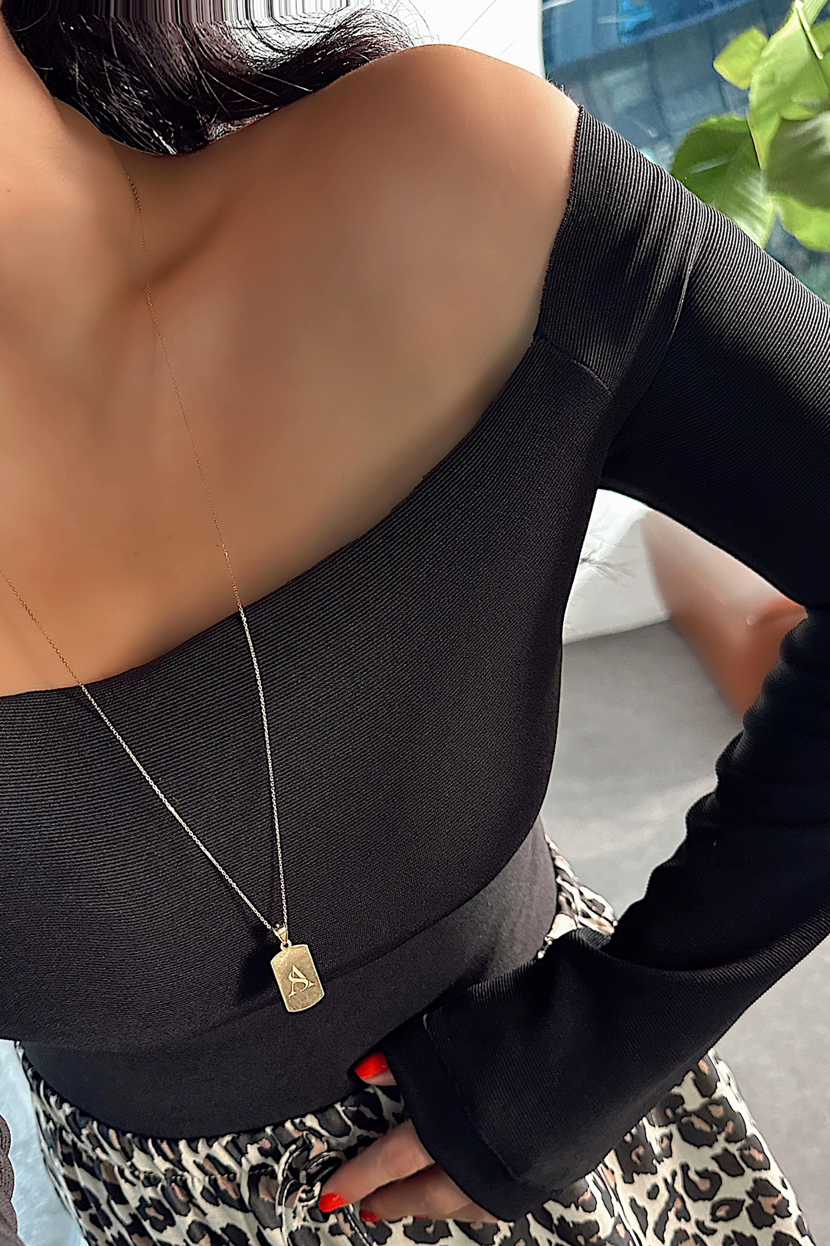 Premium Kalite Madonna Yaka Crop Bluz Siyah