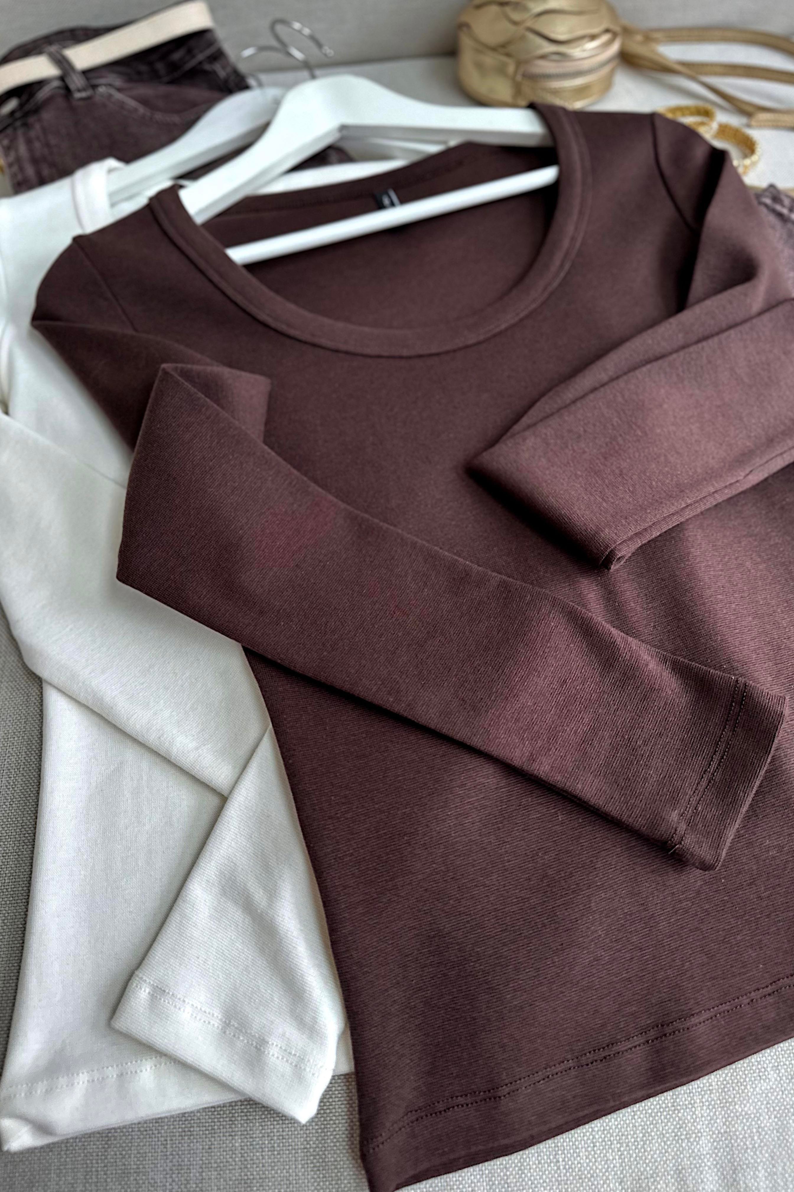 Premium Kalite U Yaka Basic Bluz Kahverengi