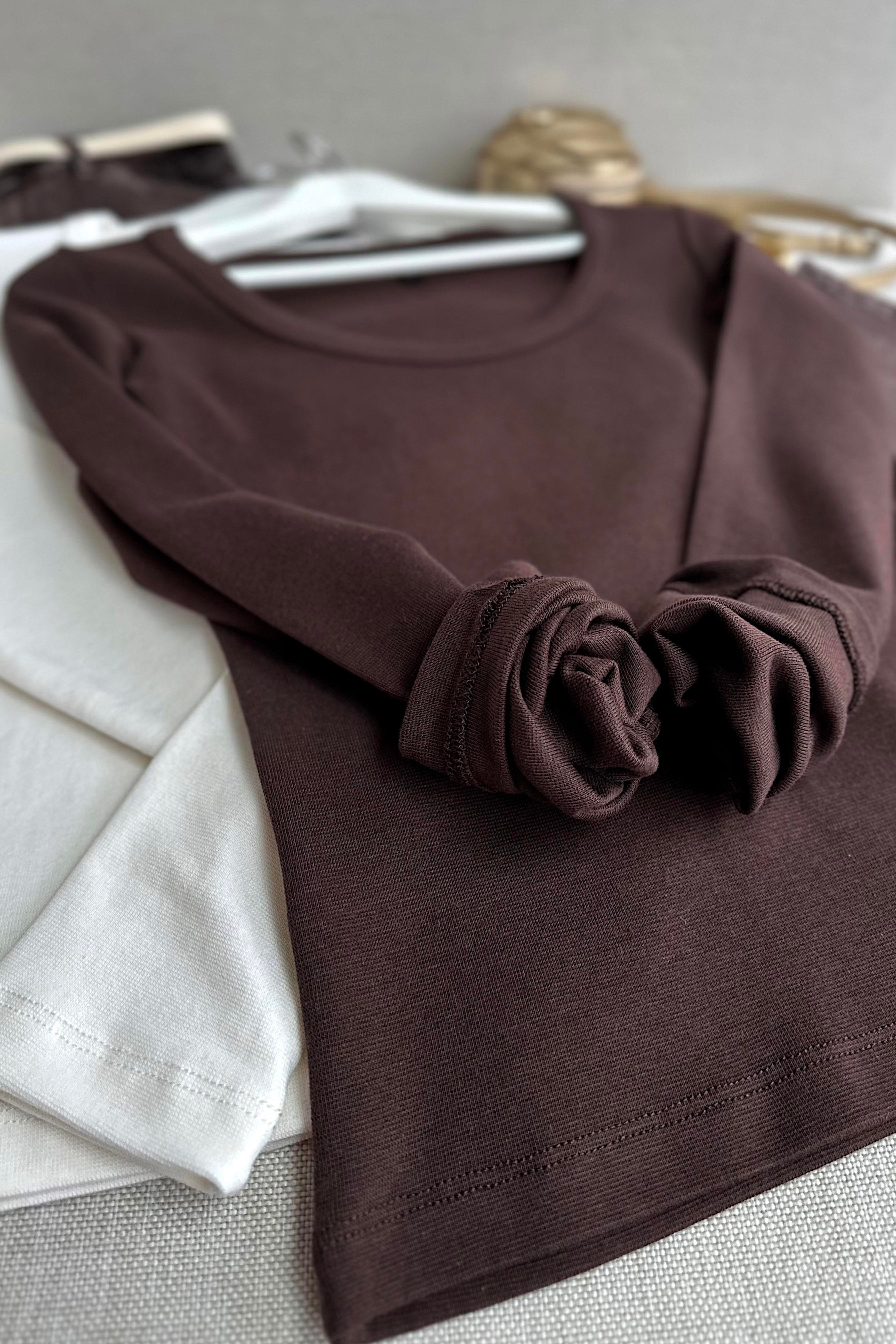 Premium Kalite U Yaka Basic Bluz Kahverengi