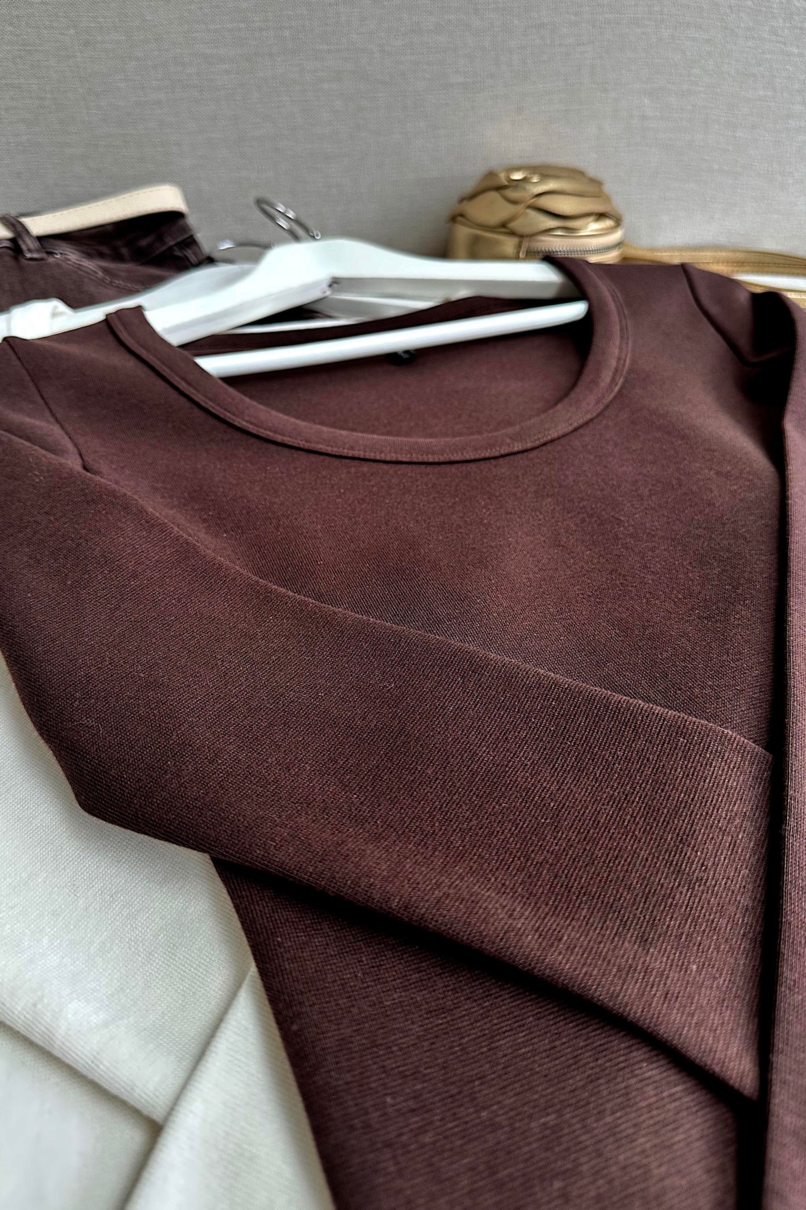 Premium Kalite U Yaka Basic Bluz Kahverengi