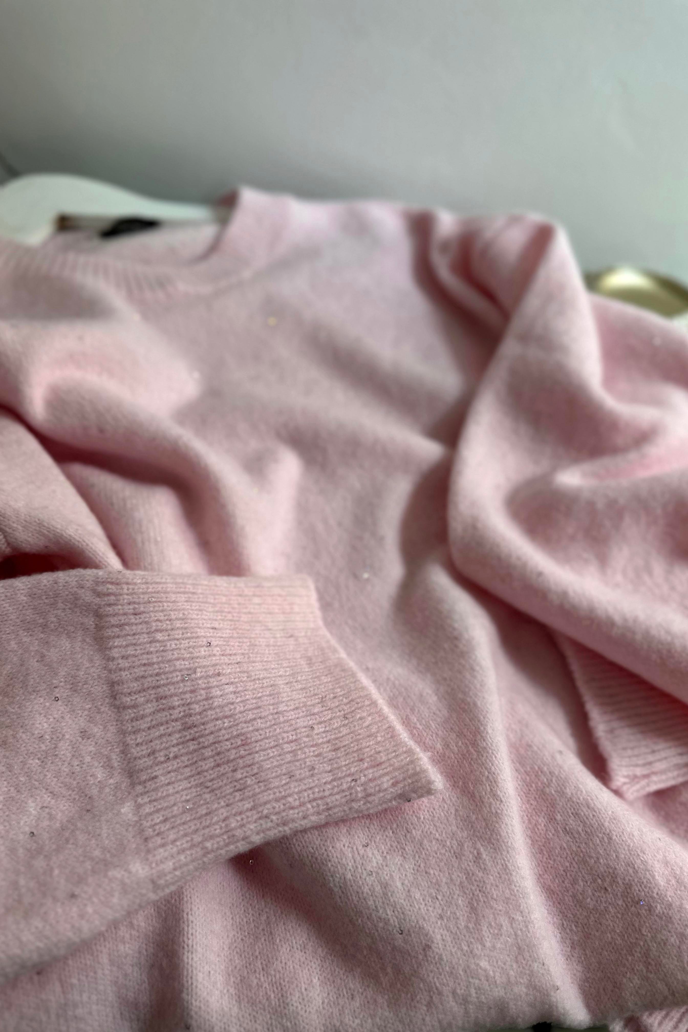 Premium Kalite Yumoş Dokulu Pul Detaylı Kazak Pembe