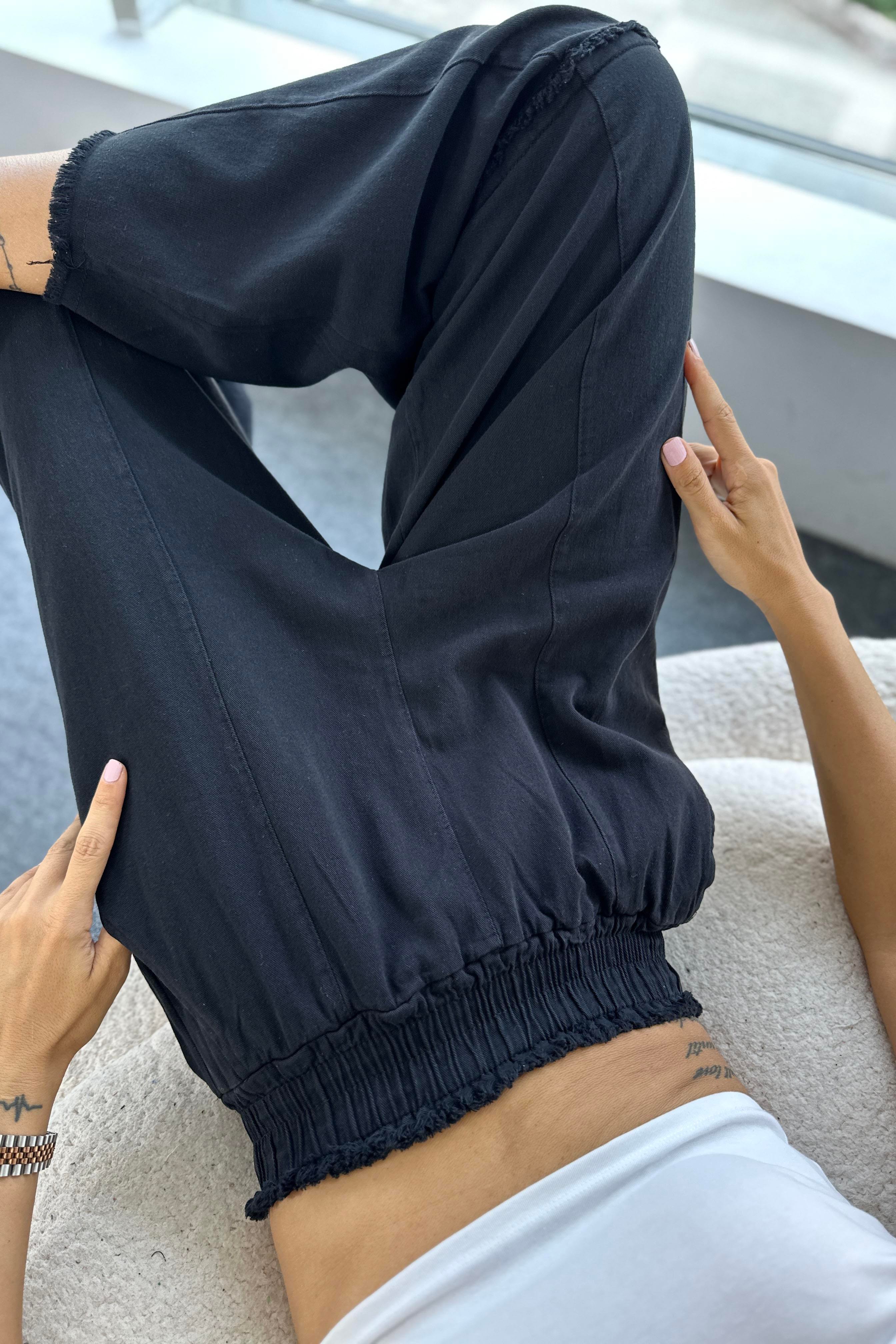 Premium Seri Gabardin Kumaş Paçası Kesik Şalvar Pantolon Siyah