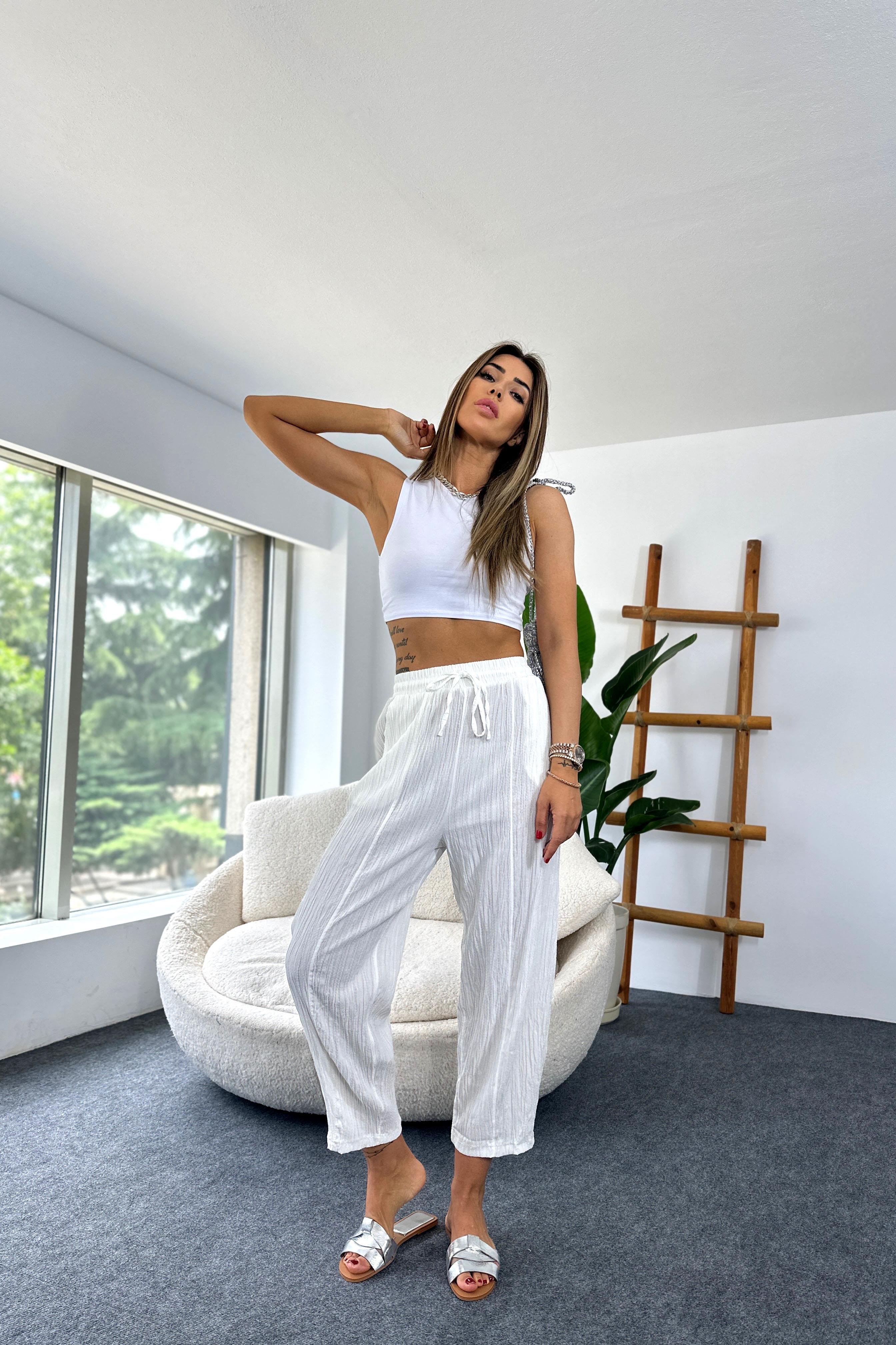 Premium Seri Gofre Kumaş Cepli Şalvar Pantolon Beyaz