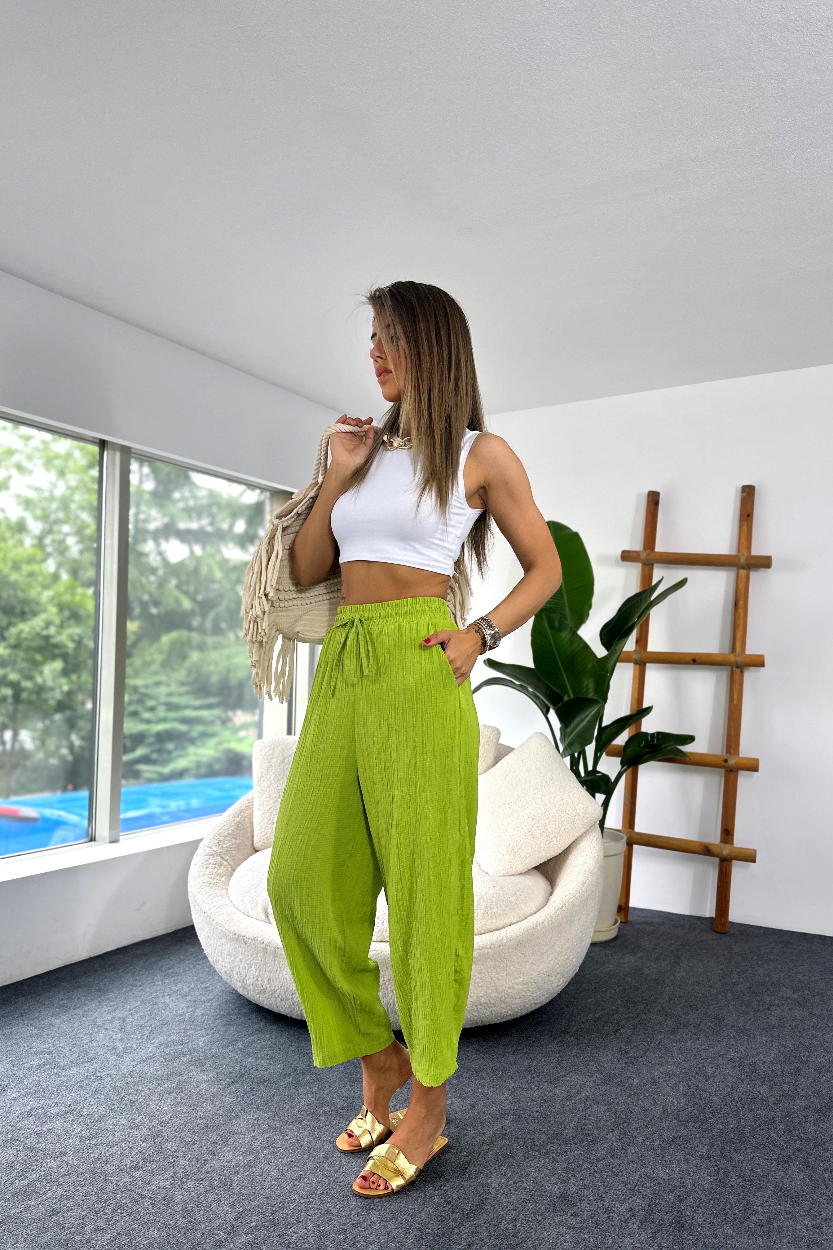 Premium Seri Gofre Kumaş Cepli Şalvar Pantolon Fıstık Yeşil