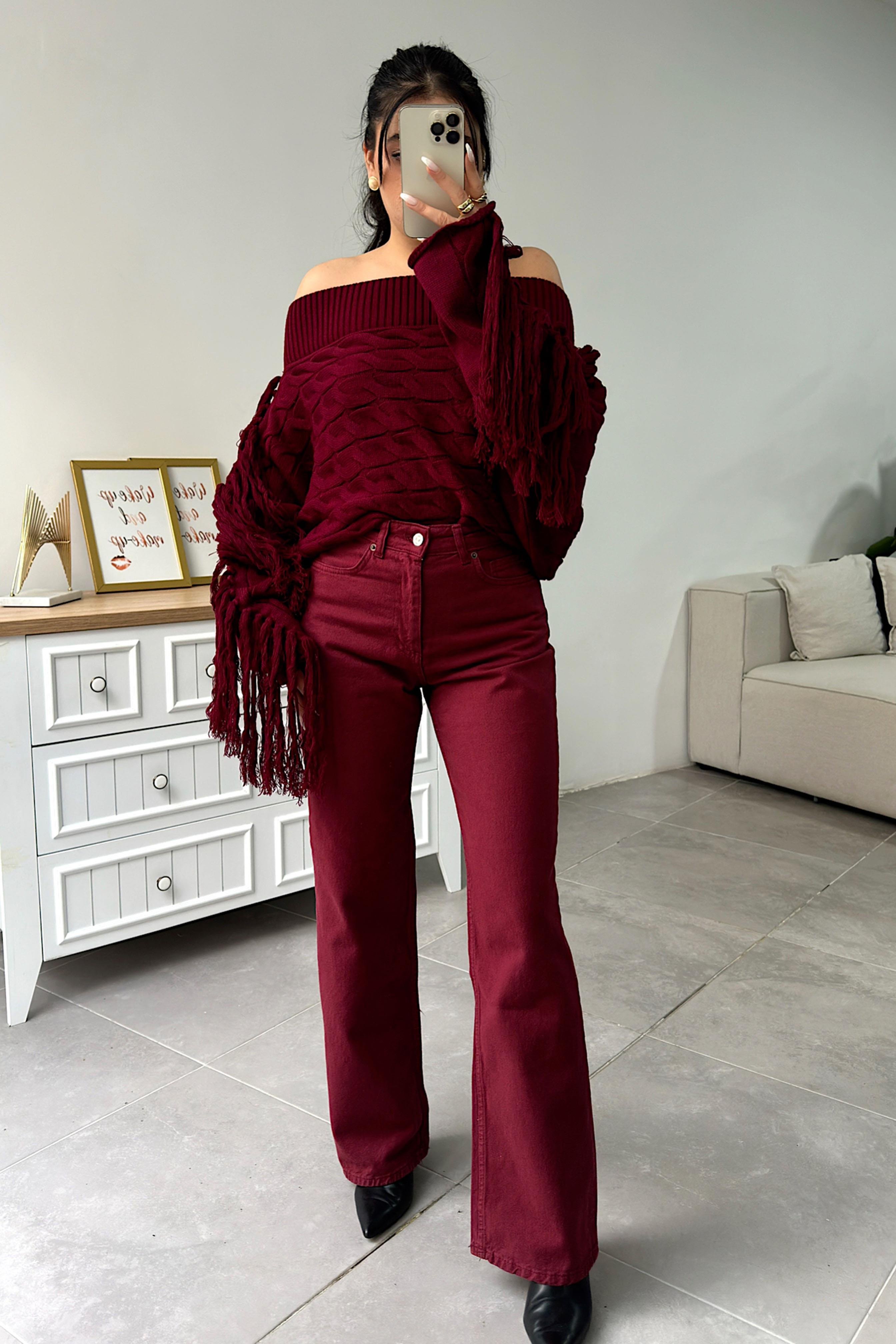 Premium Seri Madonna Yaka Püsküllü Kazak Bordo