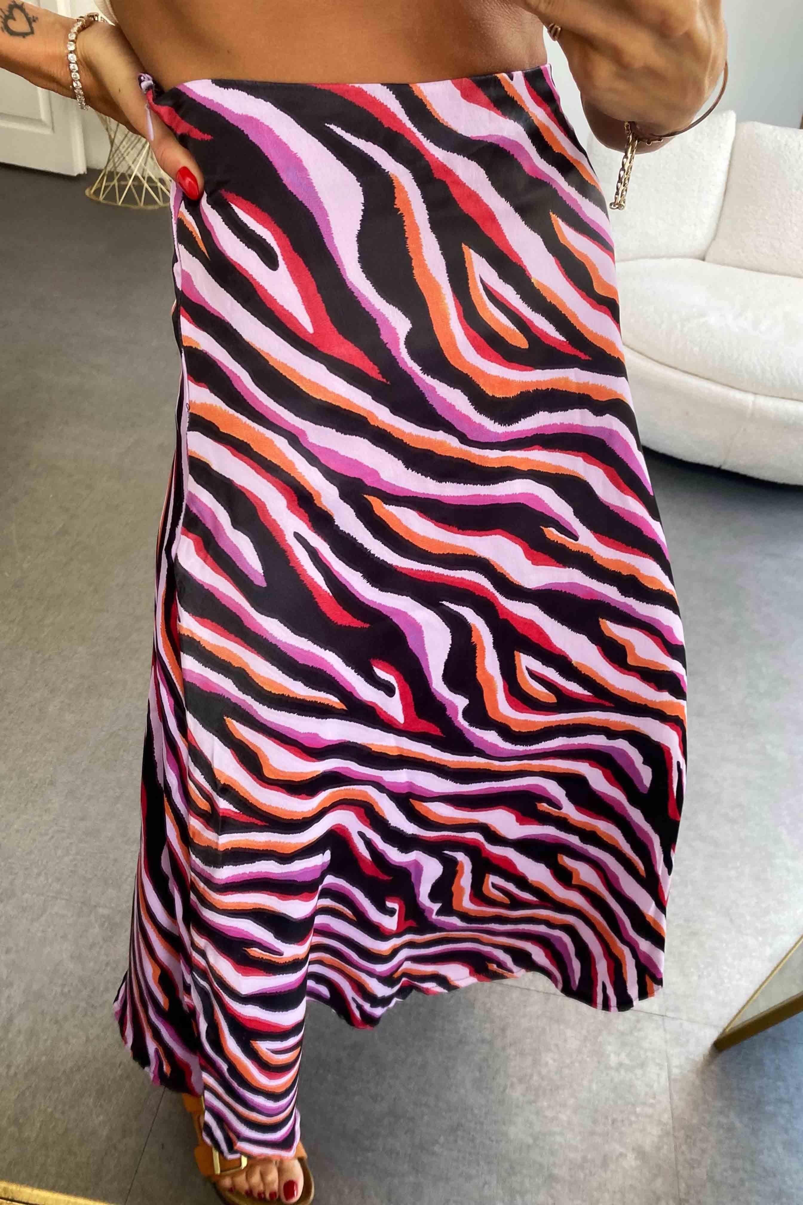 Premium Seri Renkli Zebra Desen Saten Etek Turuncu