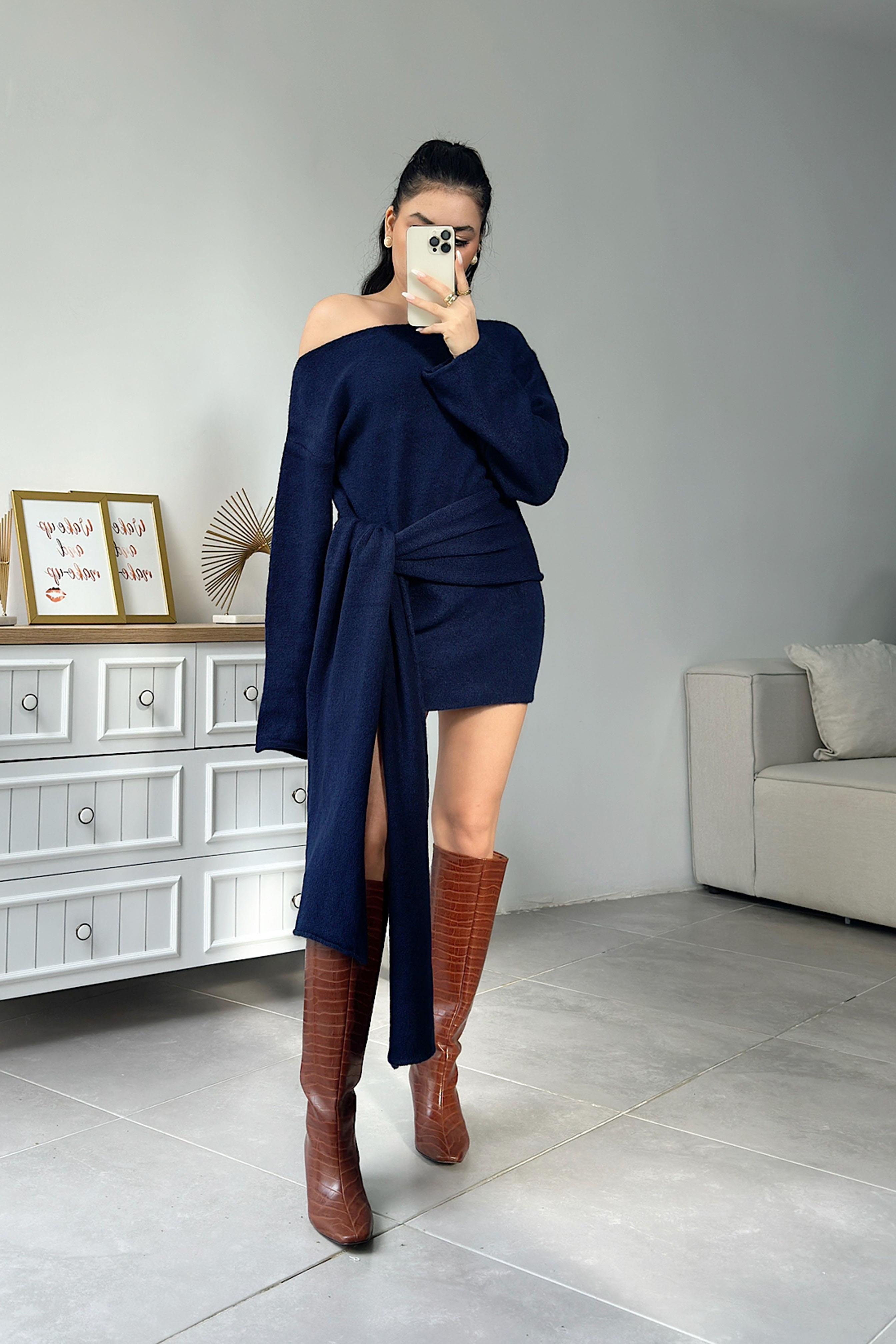 Premium Seri Tek Omuz Kuşak Detaylı Mini Triko Elbise Lacivert