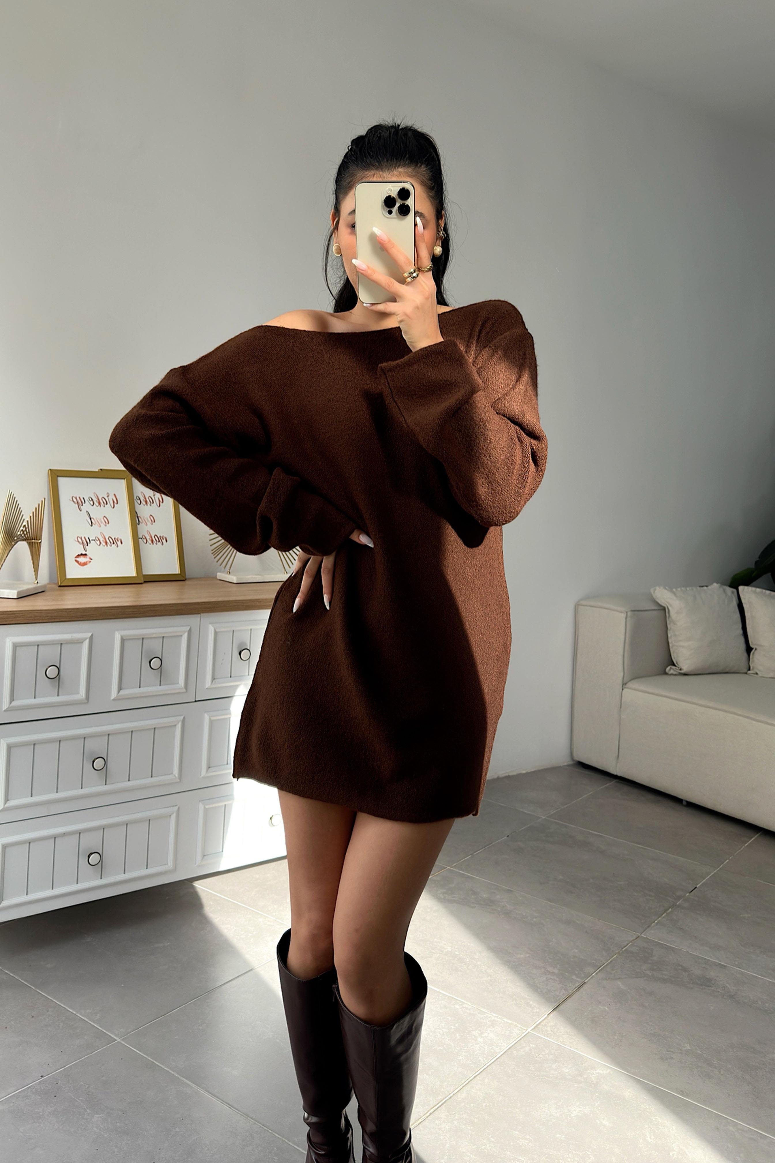 Premium Seri Tek Omuz Kuşak Detaylı Mini Triko Elbise Acı Kahve