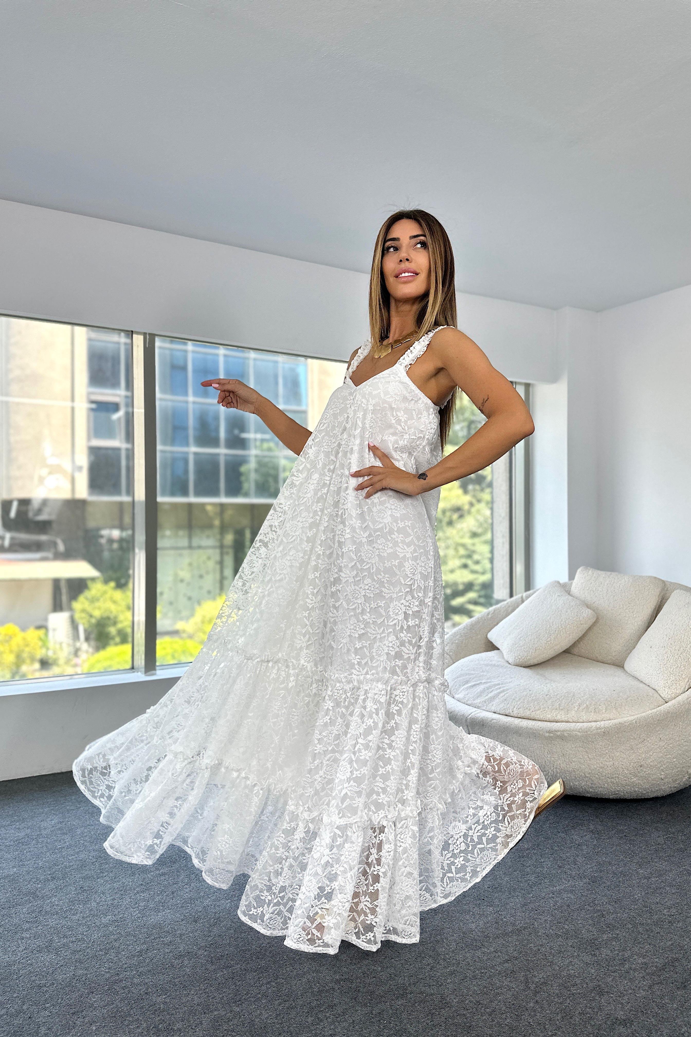 Premium Seri Tül Kumaş Askılı Maxi Elbise Beyaz