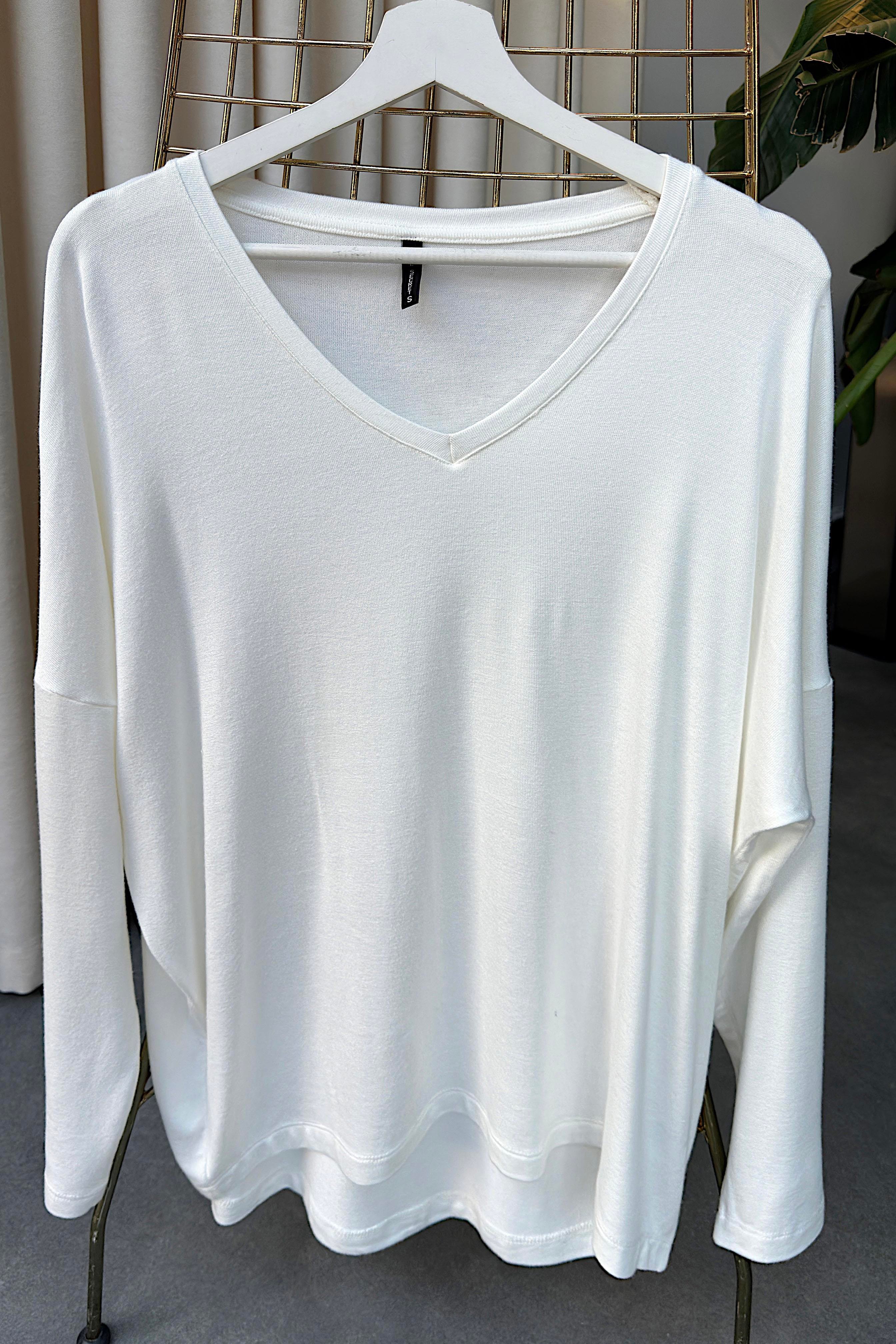 Premium Seri V Yaka Basic Bluz Ekru