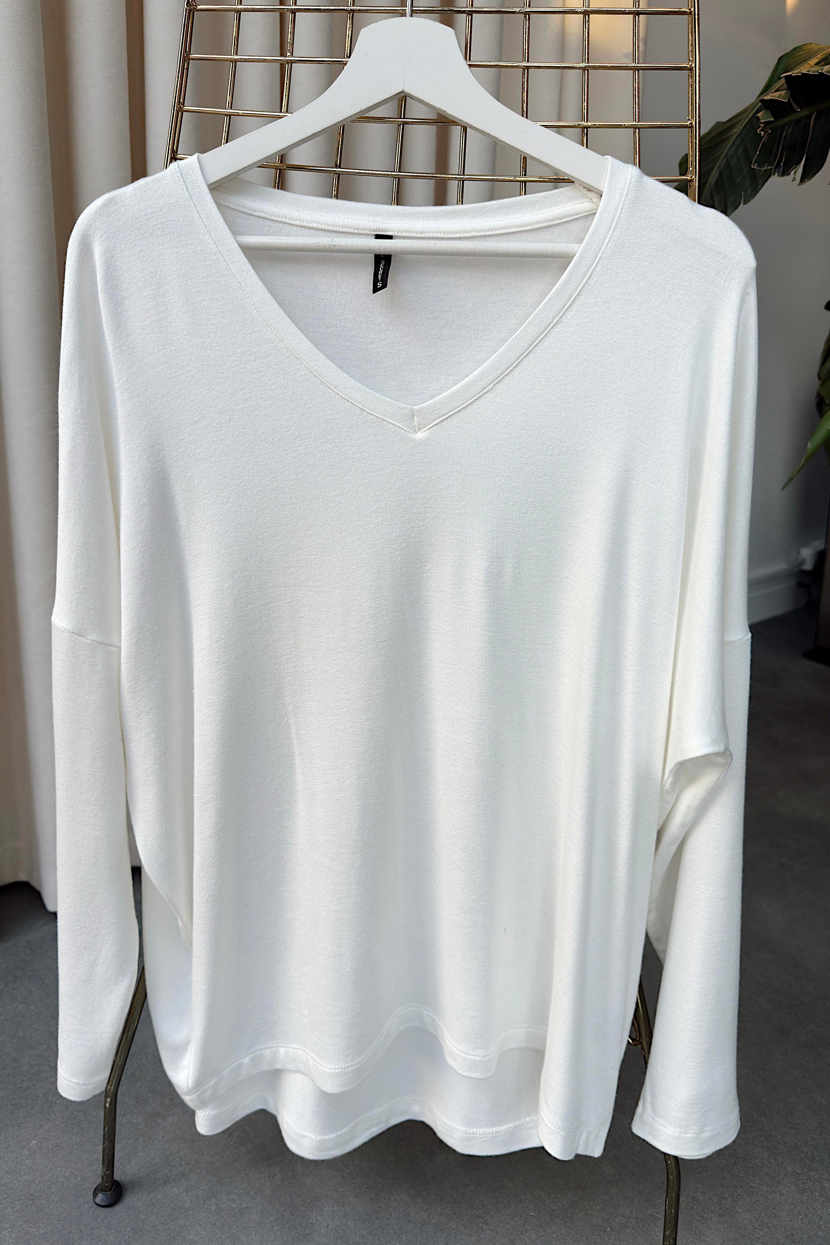 Premium Seri V Yaka Basic Bluz Ekru